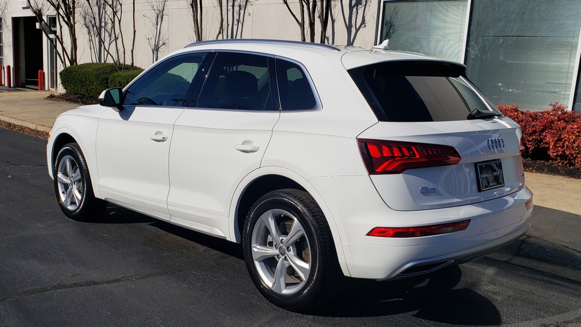 Used 2019 Audi Q5 PREMIUM PLUS 2.0L / AWD / NAV / PANO-ROOF / DRVR ASST / REARVIEW for sale Sold at Formula Imports in Charlotte NC 28227 4