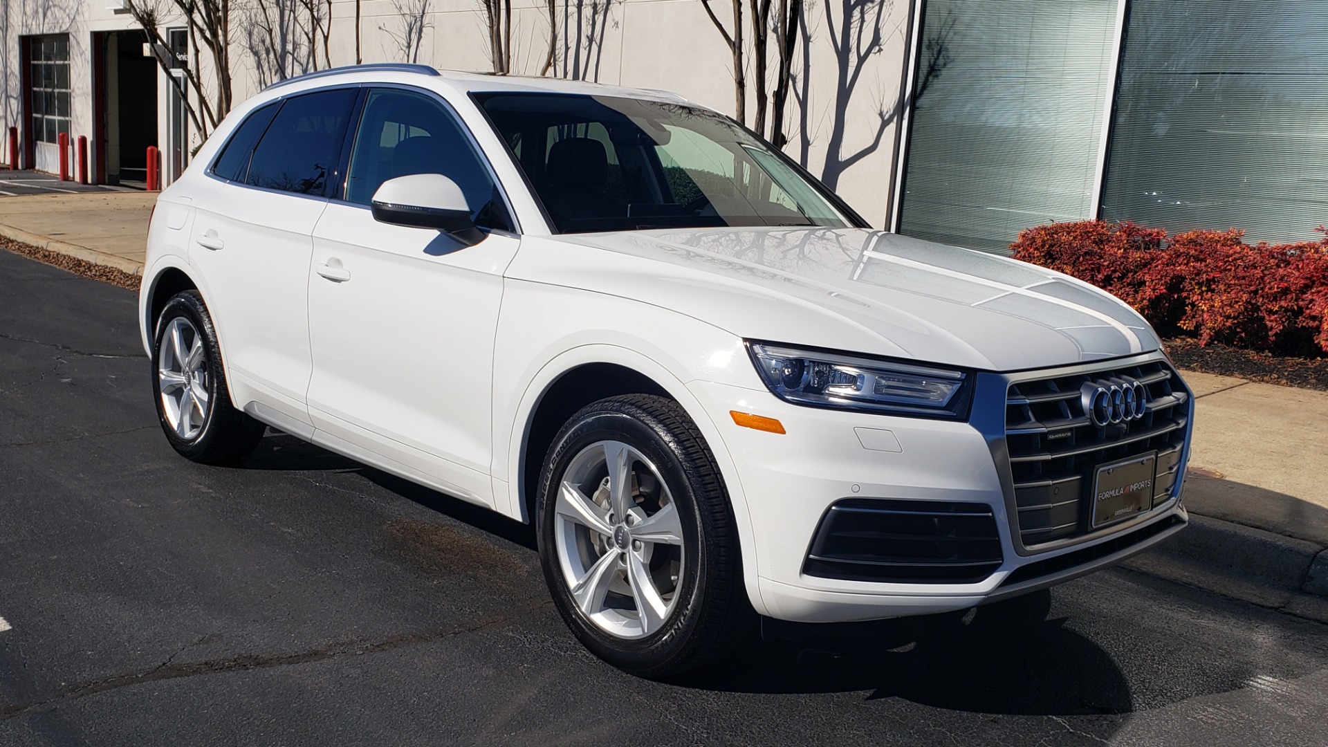 Used 2019 Audi Q5 PREMIUM PLUS 2.0L / AWD / NAV / PANO-ROOF / DRVR ASST / REARVIEW for sale $42,395 at Formula Imports in Charlotte NC 28227 5