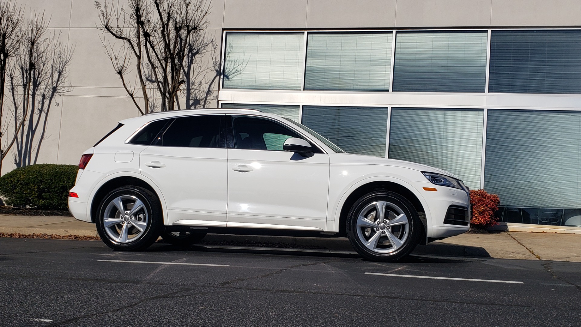 Used 2019 Audi Q5 PREMIUM PLUS 2.0L / AWD / NAV / PANO-ROOF / DRVR ASST / REARVIEW for sale Sold at Formula Imports in Charlotte NC 28227 6