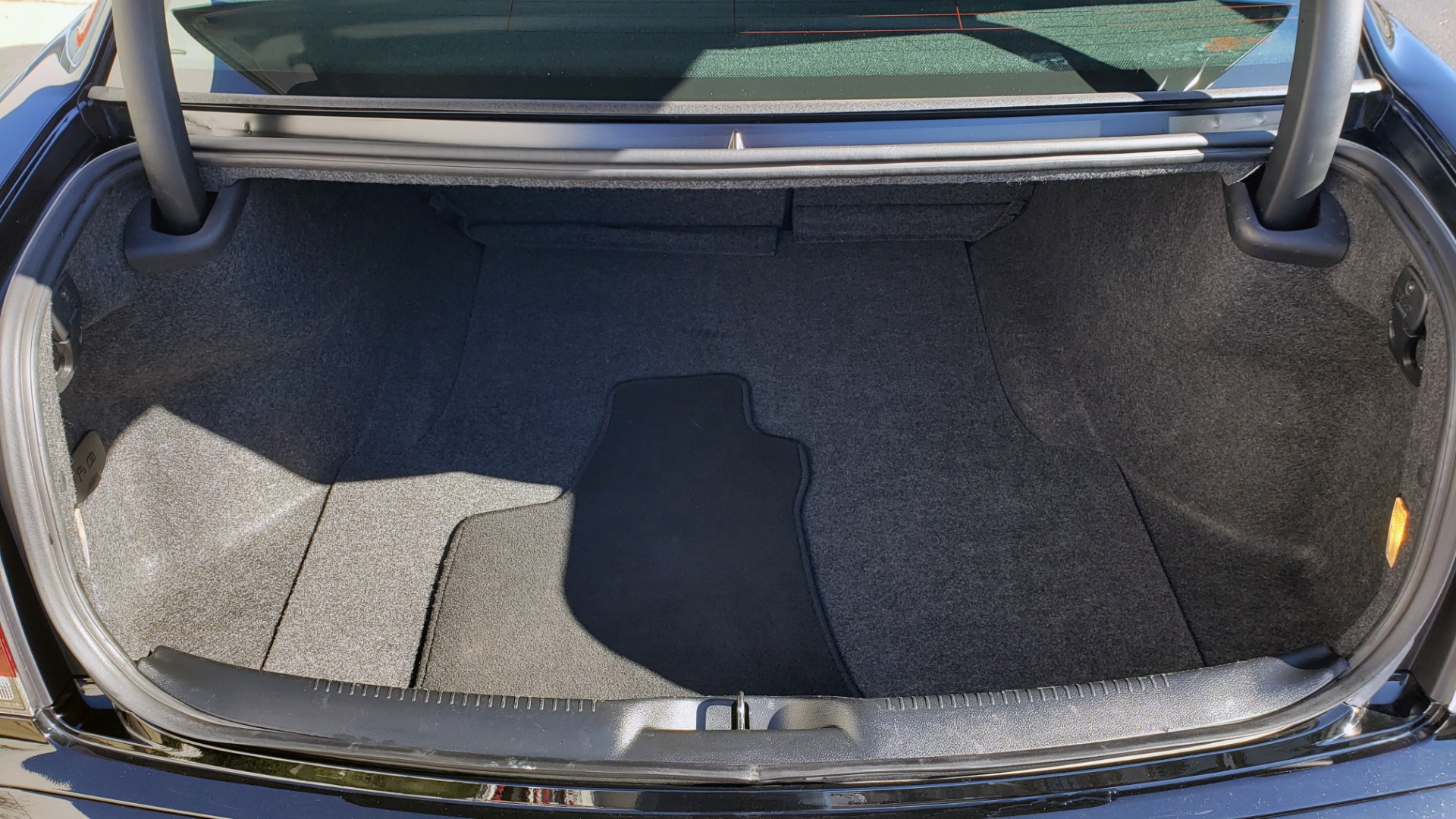 Used 2021 Chrysler 300 S 3.6L SEDAN / AUTO / NAV / HTD STS / UCONNECT 8.4-IN DISPLAY / REARVIEW for sale $34,695 at Formula Imports in Charlotte NC 28227 15