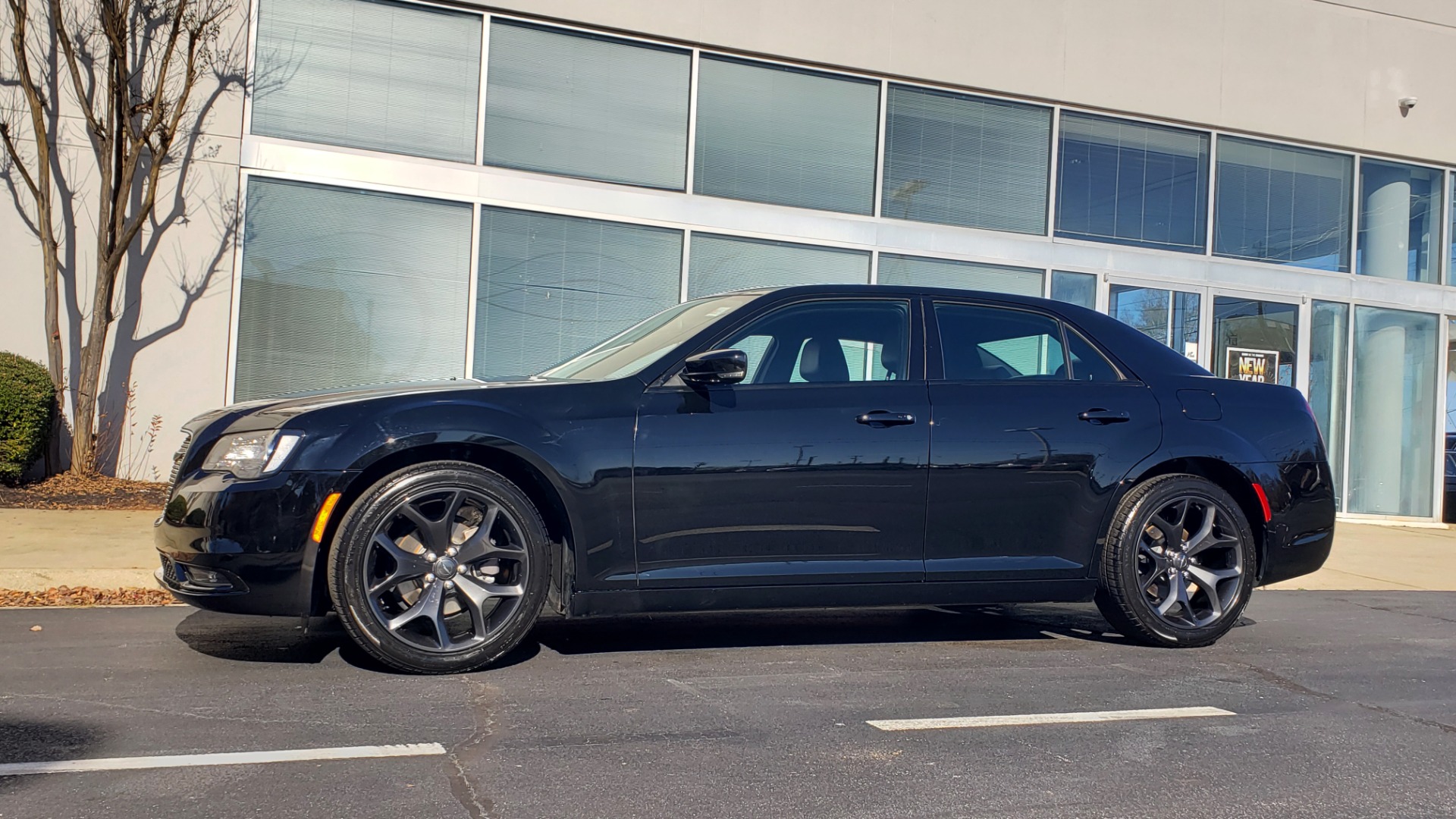 Used 2021 Chrysler 300 S 3.6L SEDAN / AUTO / NAV / HTD STS / UCONNECT 8.4-IN DISPLAY / REARVIEW for sale Sold at Formula Imports in Charlotte NC 28227 2
