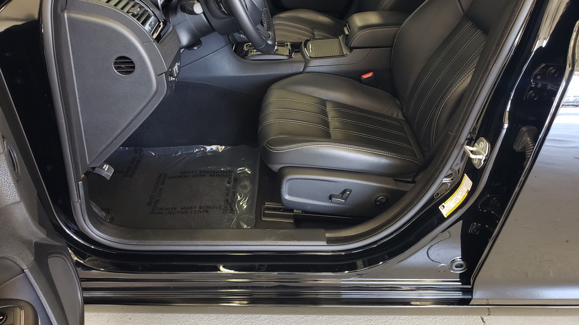Used 2021 Chrysler 300 S 3.6L SEDAN / AUTO / NAV / HTD STS / UCONNECT 8.4-IN DISPLAY / REARVIEW for sale Sold at Formula Imports in Charlotte NC 28227 33