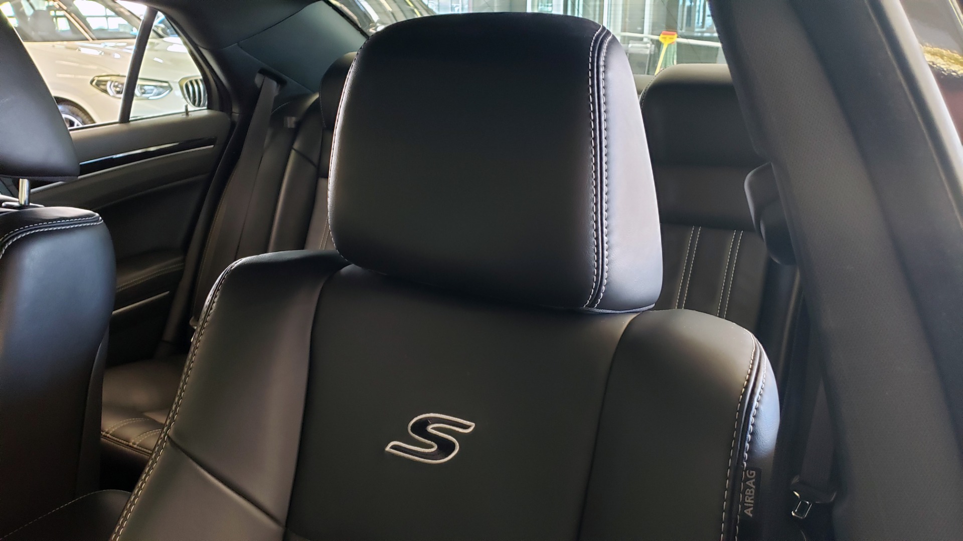 Used 2021 Chrysler 300 S 3.6L SEDAN / AUTO / NAV / HTD STS / UCONNECT 8.4-IN DISPLAY / REARVIEW for sale $34,695 at Formula Imports in Charlotte NC 28227 35