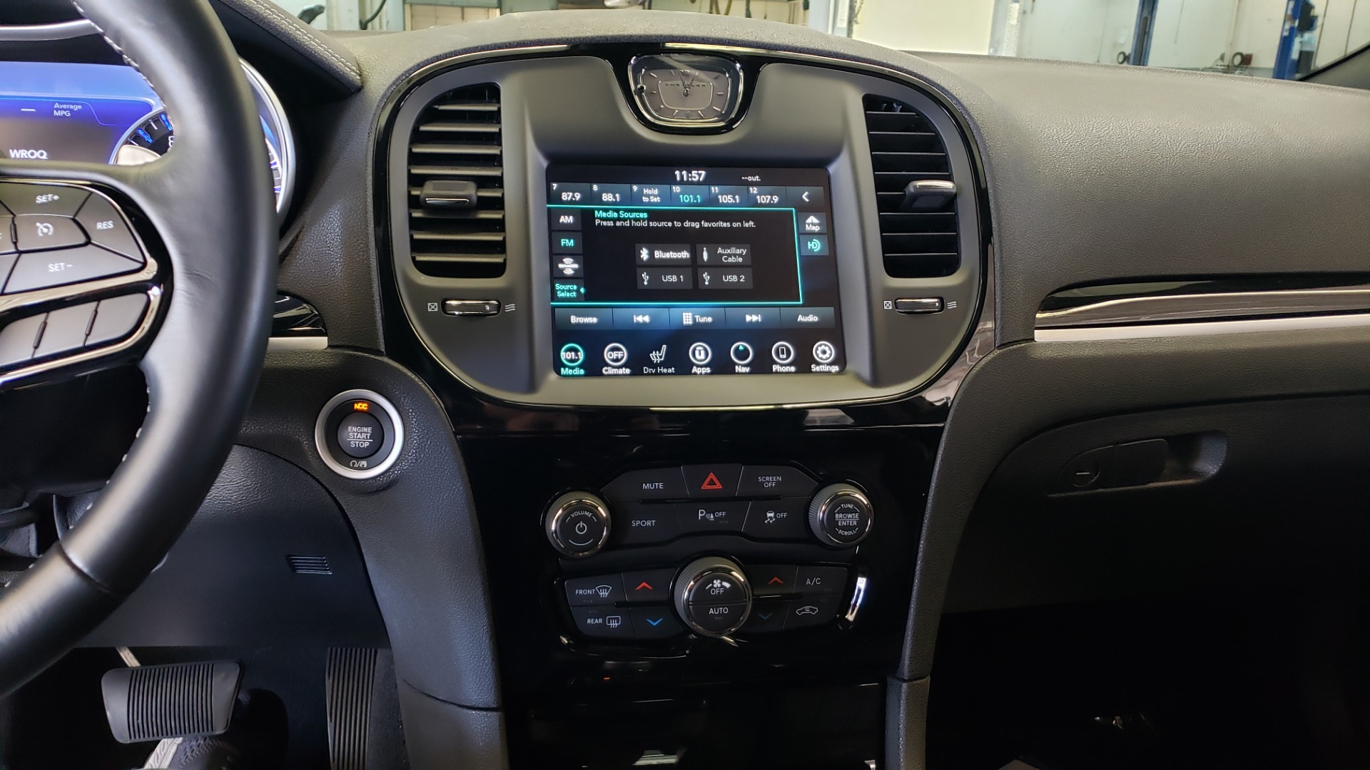 Used 2021 Chrysler 300 S 3.6L SEDAN / AUTO / NAV / HTD STS / UCONNECT 8.4-IN DISPLAY / REARVIEW for sale Sold at Formula Imports in Charlotte NC 28227 44