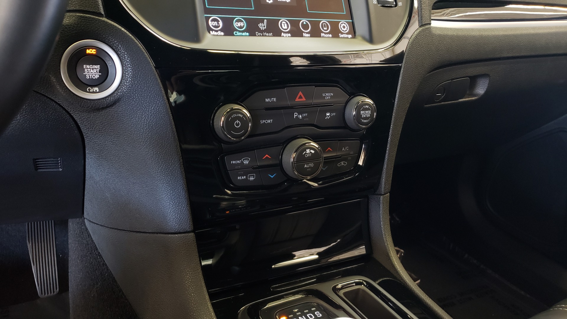 Used 2021 Chrysler 300 S 3.6L SEDAN / AUTO / NAV / HTD STS / UCONNECT 8.4-IN DISPLAY / REARVIEW for sale Sold at Formula Imports in Charlotte NC 28227 50