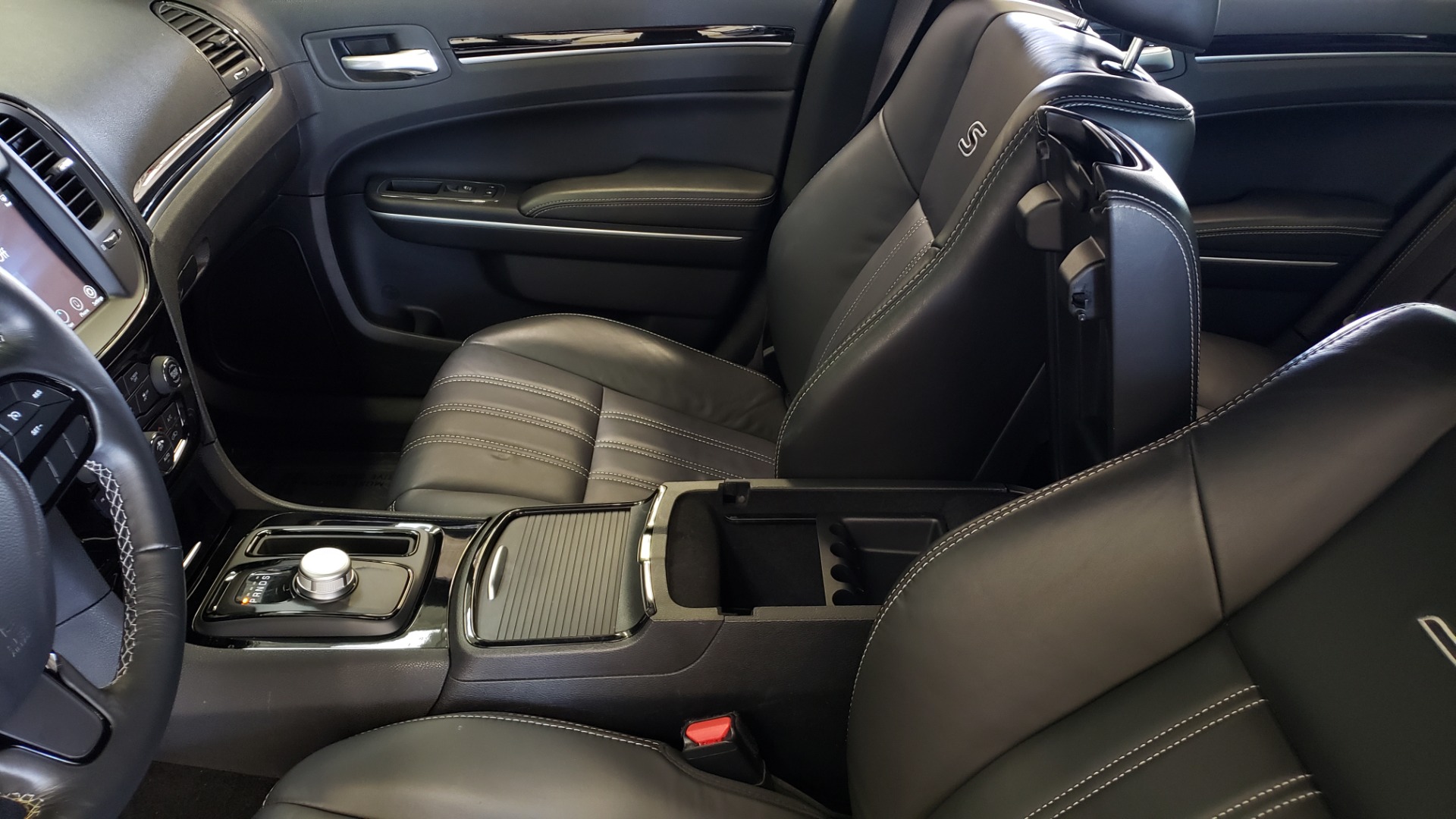 Used 2021 Chrysler 300 S 3.6L SEDAN / AUTO / NAV / HTD STS / UCONNECT 8.4-IN DISPLAY / REARVIEW for sale $34,695 at Formula Imports in Charlotte NC 28227 58
