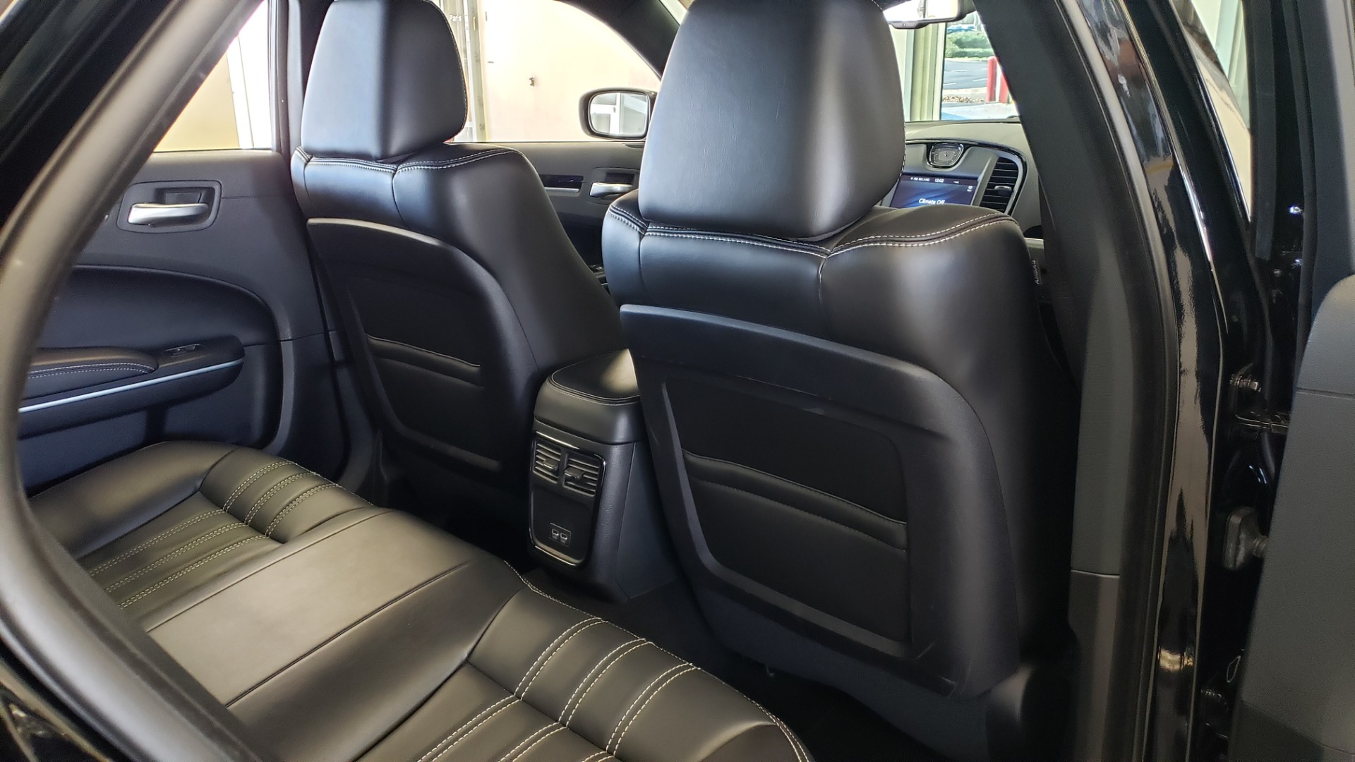 Used 2021 Chrysler 300 S 3.6L SEDAN / AUTO / NAV / HTD STS / UCONNECT 8.4-IN DISPLAY / REARVIEW for sale Sold at Formula Imports in Charlotte NC 28227 73