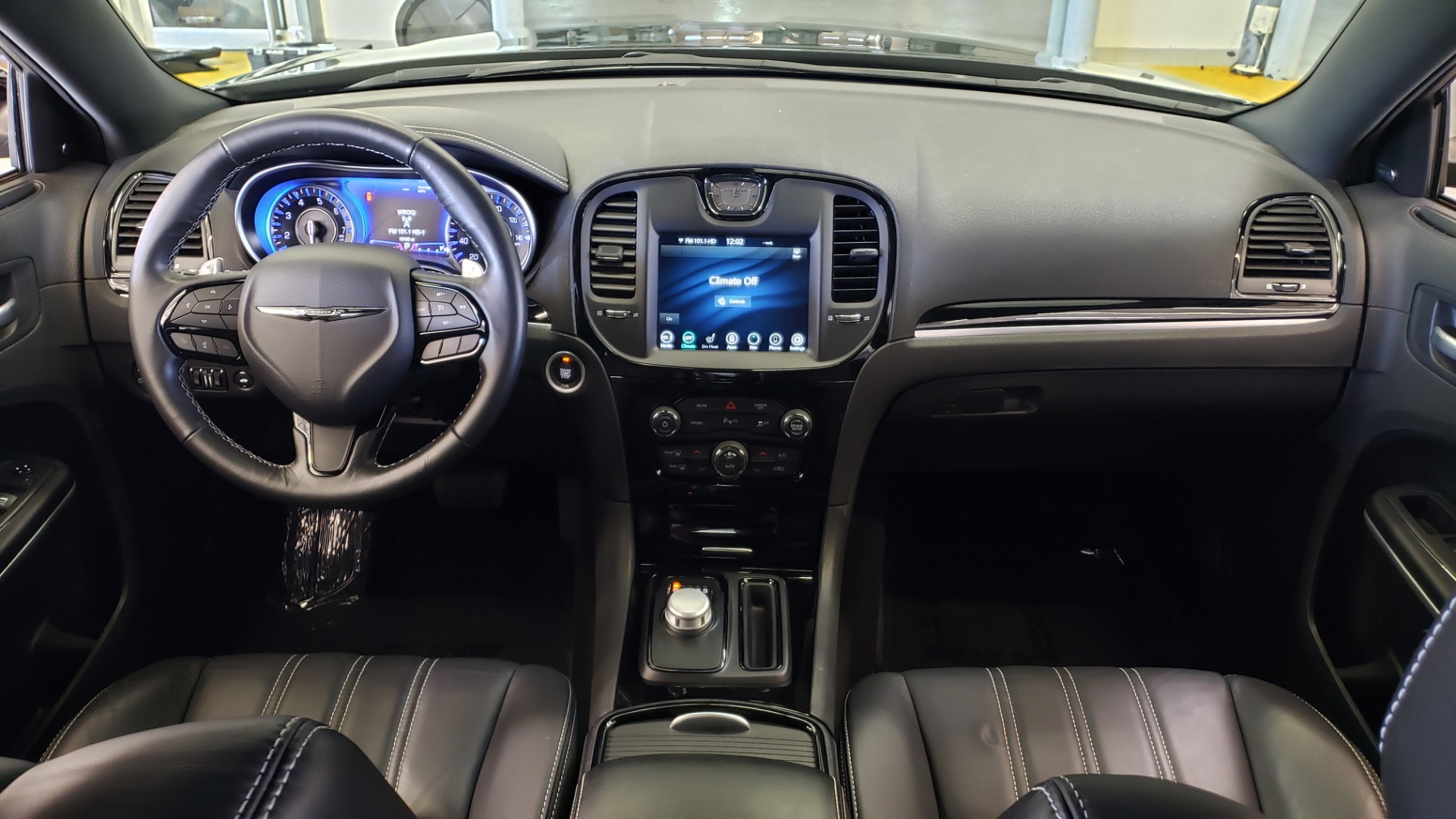 Used 2021 Chrysler 300 S 3.6L SEDAN / AUTO / NAV / HTD STS / UCONNECT 8.4-IN DISPLAY / REARVIEW for sale Sold at Formula Imports in Charlotte NC 28227 75