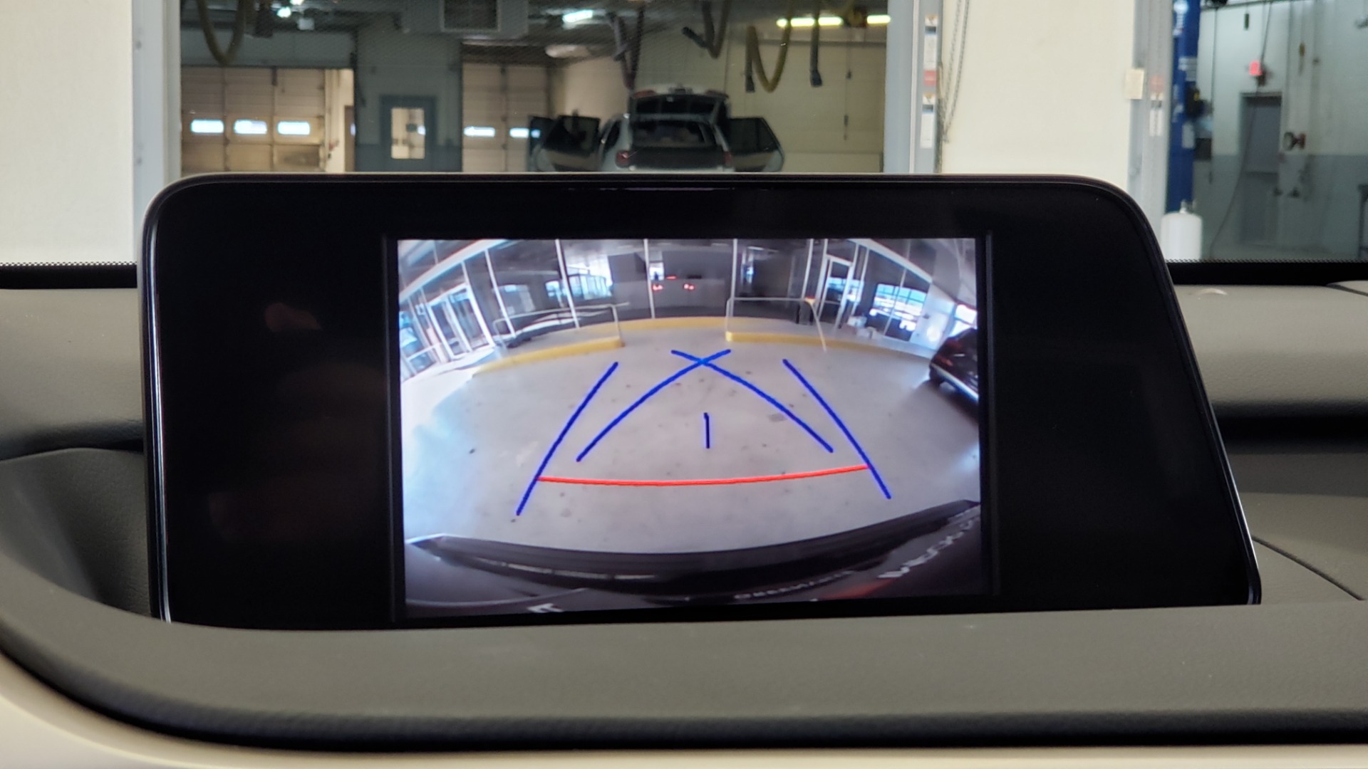 Used 2018 Lexus RX 350 3.5L V6 / PREMIUM / BLIND SPOT MONITOR / VENT STS / REARVIEW for sale $40,995 at Formula Imports in Charlotte NC 28227 14
