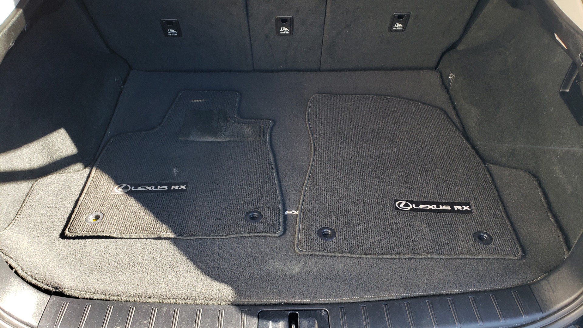 Used 2018 Lexus RX 350 3.5L V6 / PREMIUM / BLIND SPOT MONITOR / VENT STS / REARVIEW for sale $40,995 at Formula Imports in Charlotte NC 28227 37