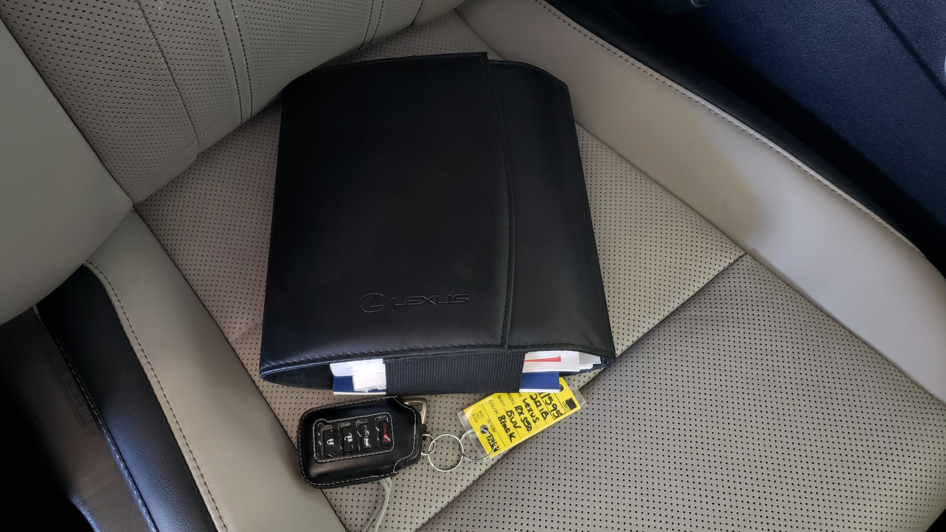 Used 2018 Lexus RX 350 3.5L V6 / PREMIUM / BLIND SPOT MONITOR / VENT STS / REARVIEW for sale $40,995 at Formula Imports in Charlotte NC 28227 42
