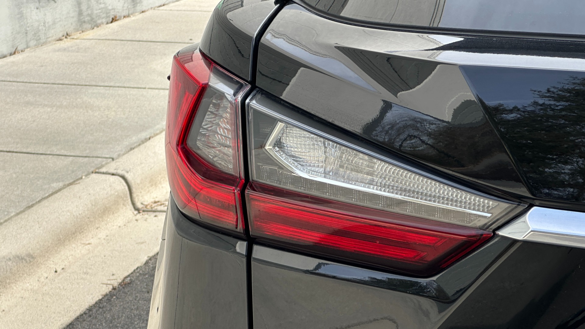 Used 2018 Lexus RX 350 3.5L V6 / PREMIUM / BLIND SPOT MONITOR / VENT STS / REARVIEW for sale $40,995 at Formula Imports in Charlotte NC 28227 48