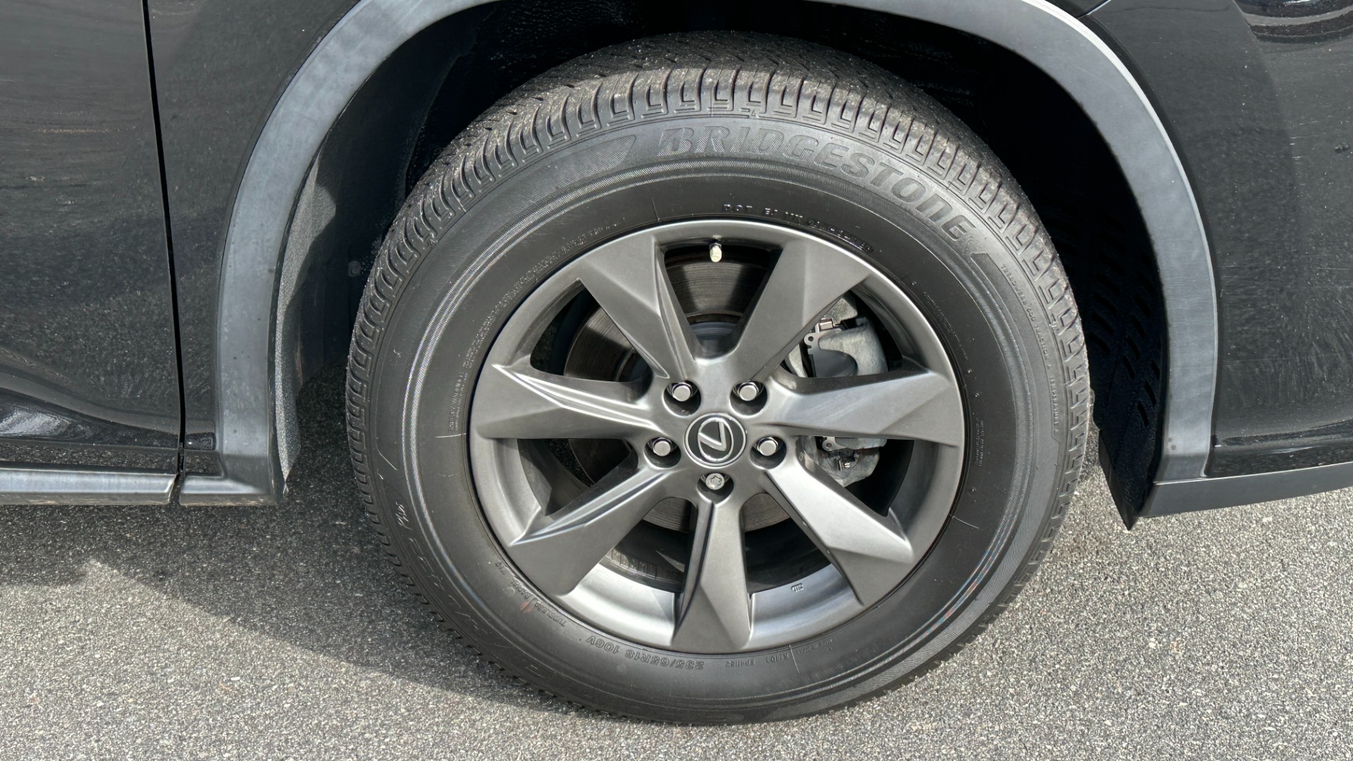 Used 2018 Lexus RX 350 3.5L V6 / PREMIUM / BLIND SPOT MONITOR / VENT STS / REARVIEW for sale $40,995 at Formula Imports in Charlotte NC 28227 52