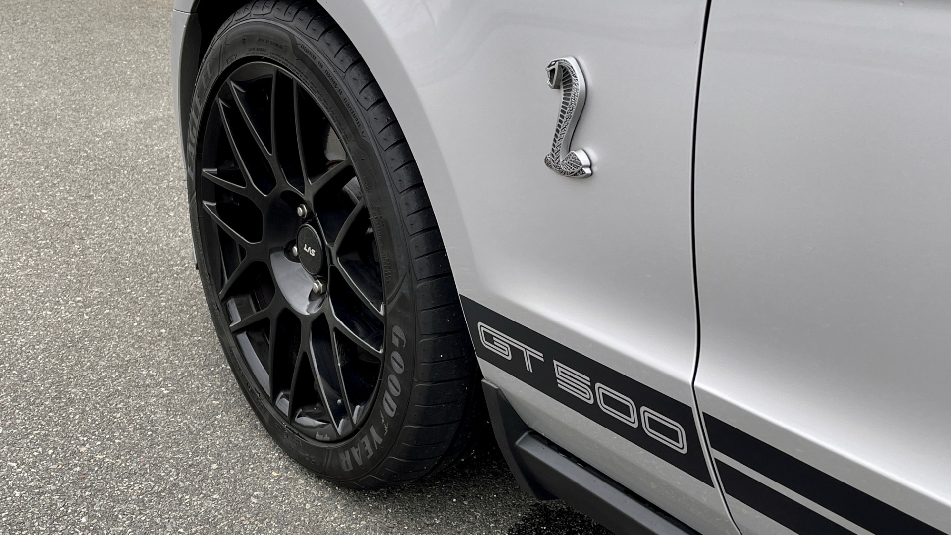 Used 2011 Ford MUSTANG GT500 COUPE / SVT PERF PKG / SHAKER 500 AUDIO / BREMBO BRAKES for sale $42,599 at Formula Imports in Charlotte NC 28227 12
