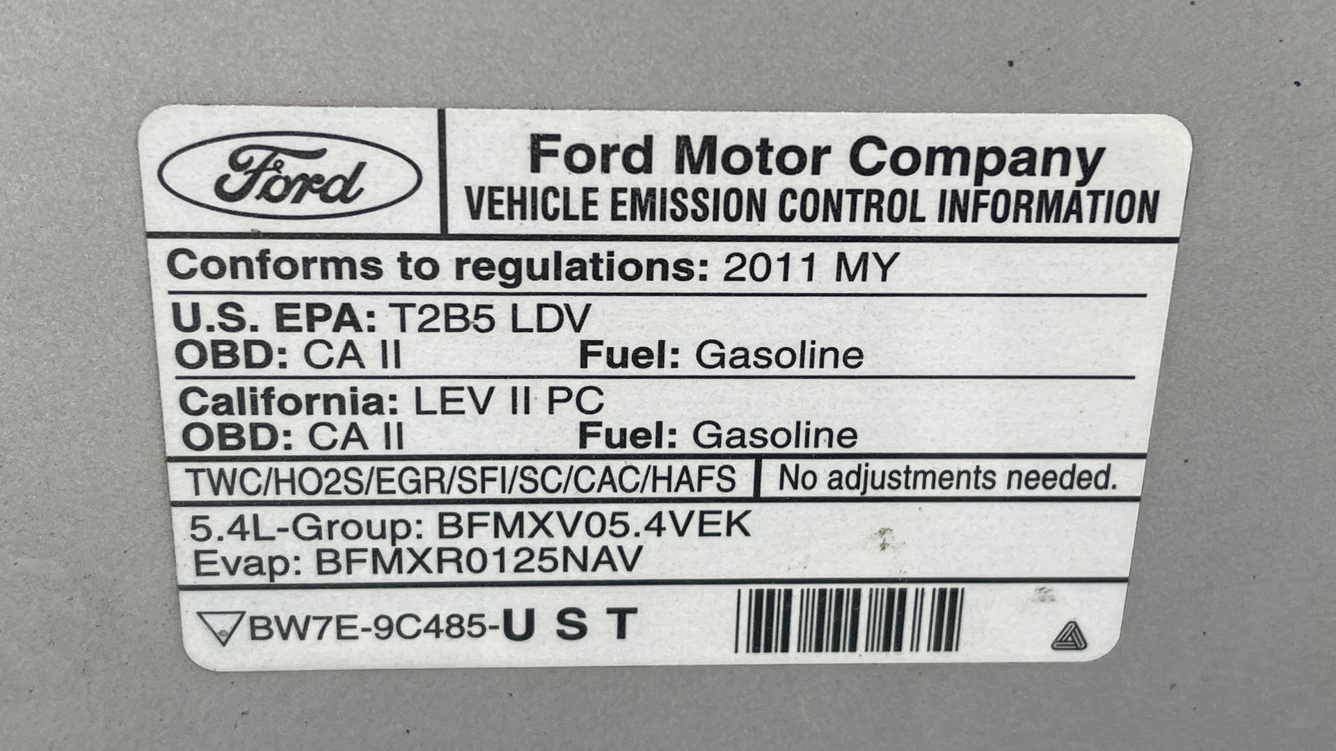 Used 2011 Ford MUSTANG GT500 COUPE / SVT PERF PKG / SHAKER 500 AUDIO / BREMBO BRAKES for sale $42,599 at Formula Imports in Charlotte NC 28227 23