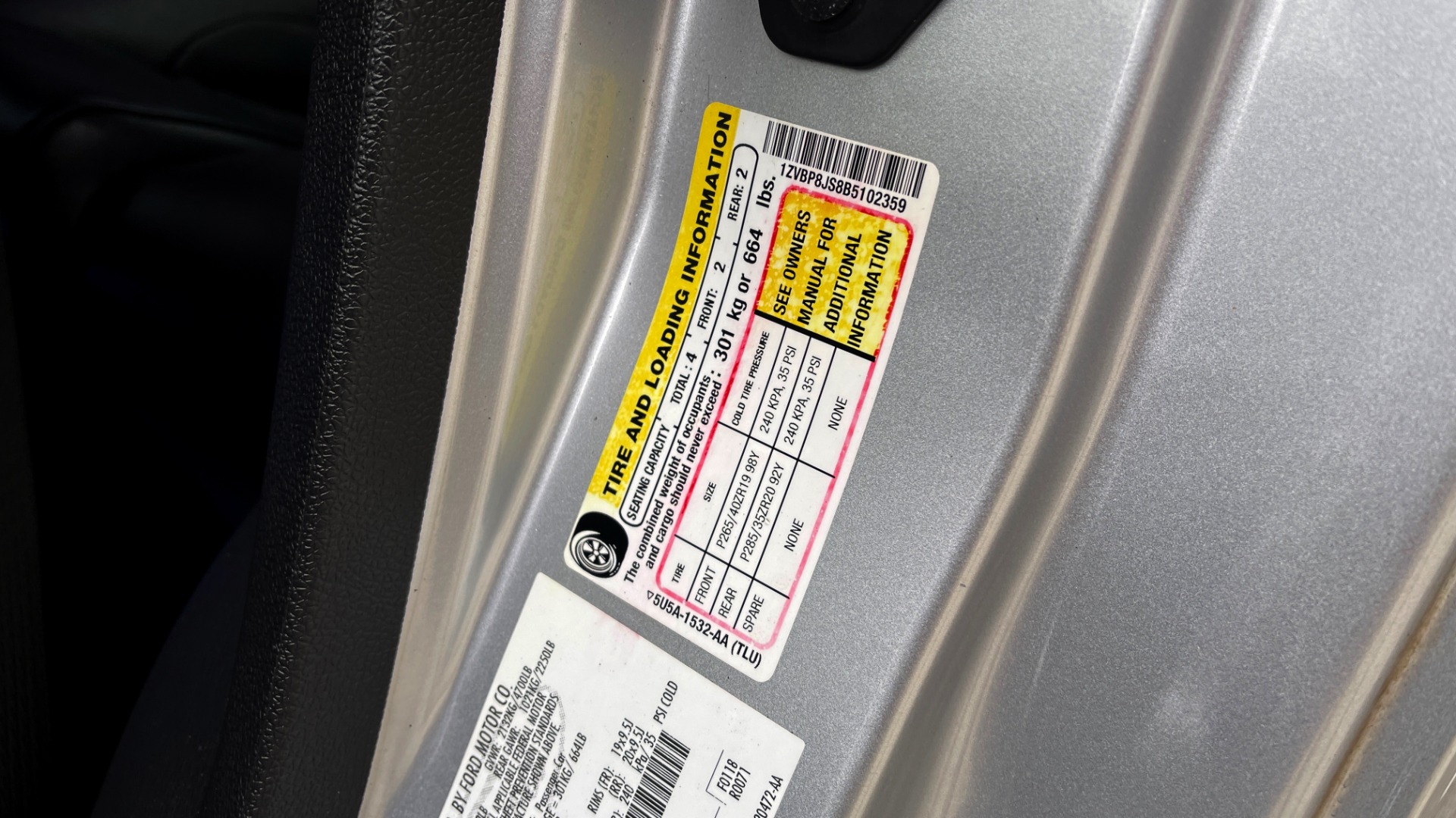Used 2011 Ford MUSTANG GT500 COUPE / SVT PERF PKG / SHAKER 500 AUDIO / BREMBO BRAKES for sale $42,599 at Formula Imports in Charlotte NC 28227 92