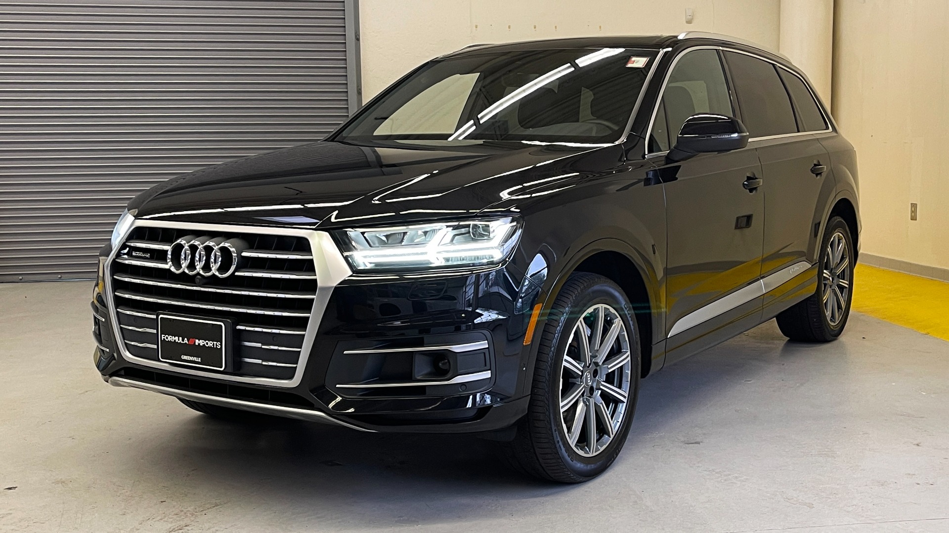 Used 2019 Audi Q7 PREMIUM PLUS / NAV / SUNROOF / DRVR ASST / COLD WTHR / 20IN WHLS / REARVIEW for sale Sold at Formula Imports in Charlotte NC 28227 3