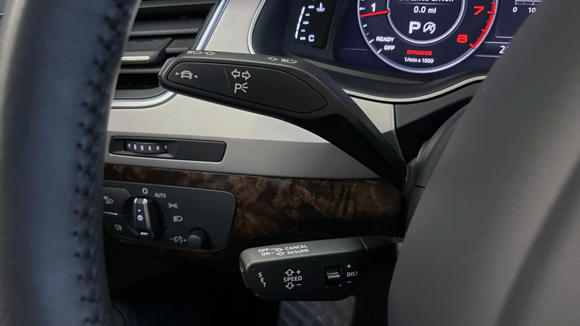 Used 2019 Audi Q7 PREMIUM PLUS / NAV / SUNROOF / DRVR ASST / COLD WTHR / 20IN WHLS / REARVIEW for sale Sold at Formula Imports in Charlotte NC 28227 32