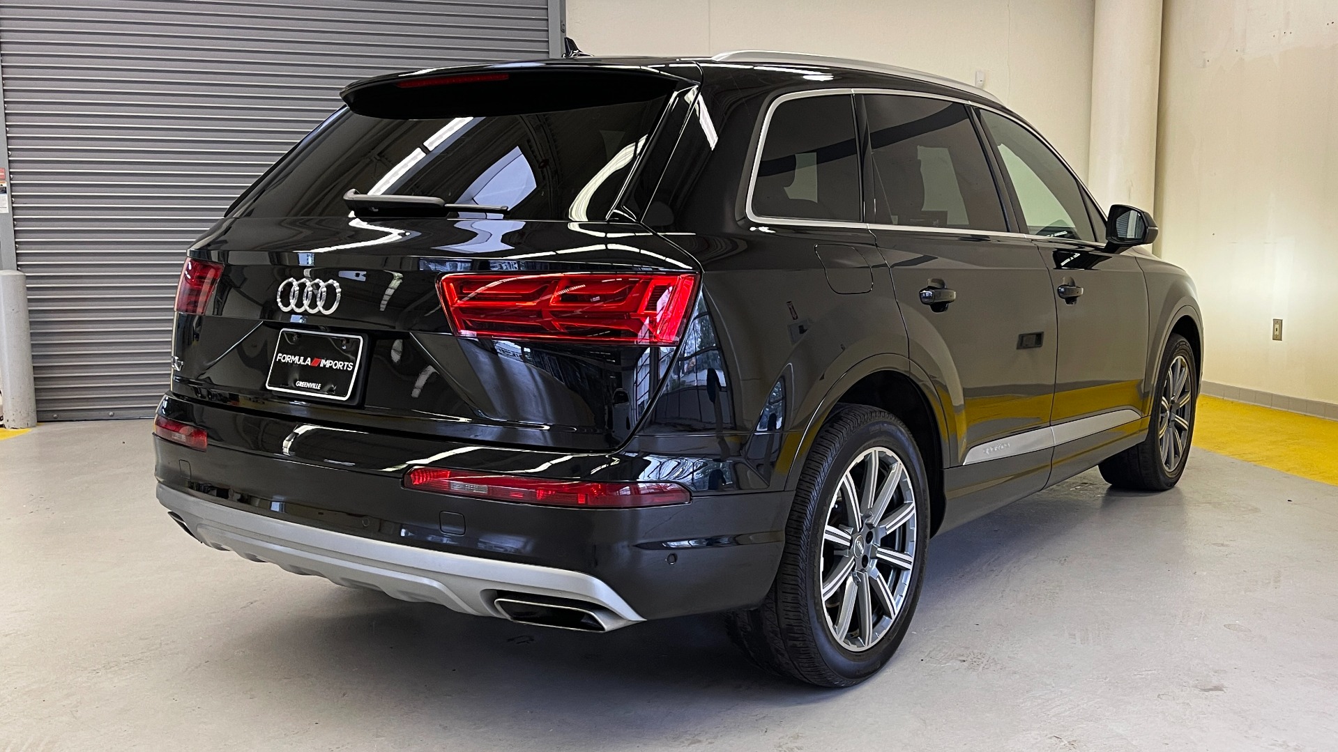 Used 2019 Audi Q7 PREMIUM PLUS / NAV / SUNROOF / DRVR ASST / COLD WTHR / 20IN WHLS / REARVIEW for sale Sold at Formula Imports in Charlotte NC 28227 5
