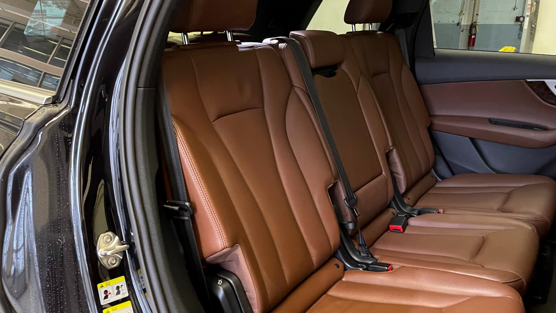 Used 2019 Audi Q7 PREMIUM PLUS / NAV / SUNROOF / DRVR ASST / COLD WTHR / 20IN WHLS / REARVIEW for sale Sold at Formula Imports in Charlotte NC 28227 52