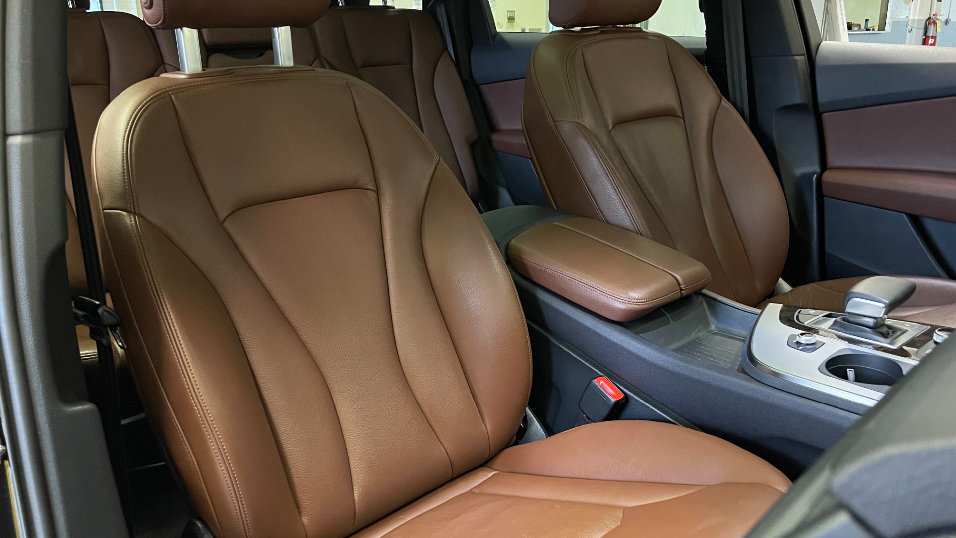 Used 2019 Audi Q7 PREMIUM PLUS / NAV / SUNROOF / DRVR ASST / COLD WTHR / 20IN WHLS / REARVIEW for sale Sold at Formula Imports in Charlotte NC 28227 57