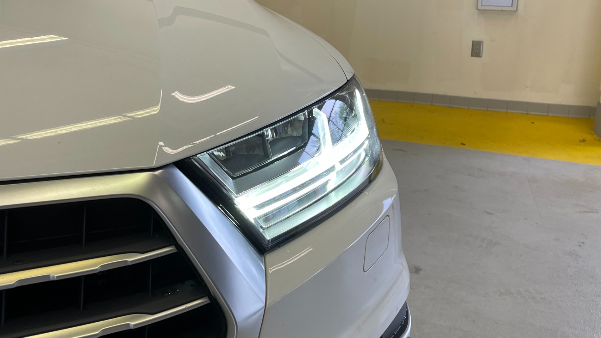 Used 2019 Audi Q7 PRESTIGE / NAV / SUNROOF / LANE ASST / TOWING / 21-IN WHLS / REA for sale $50,995 at Formula Imports in Charlotte NC 28227 13