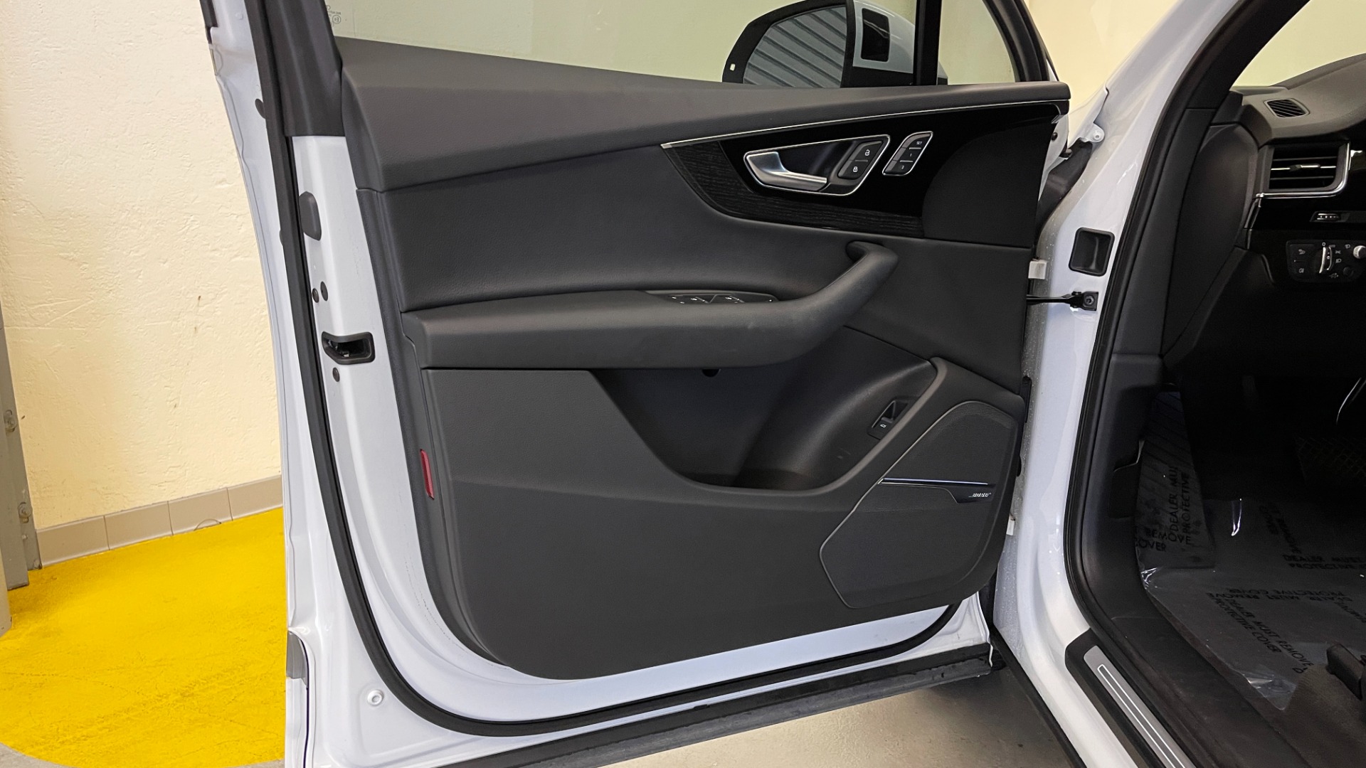 Used 2019 Audi Q7 PRESTIGE / NAV / SUNROOF / LANE ASST / TOWING / 21-IN WHLS / REA for sale $50,995 at Formula Imports in Charlotte NC 28227 23