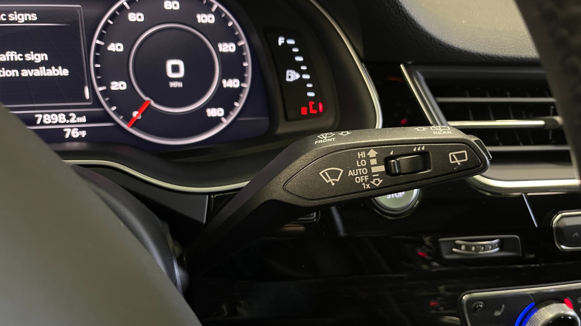 Used 2019 Audi Q7 PRESTIGE / NAV / SUNROOF / LANE ASST / TOWING / 21-IN WHLS / REA for sale $50,995 at Formula Imports in Charlotte NC 28227 33