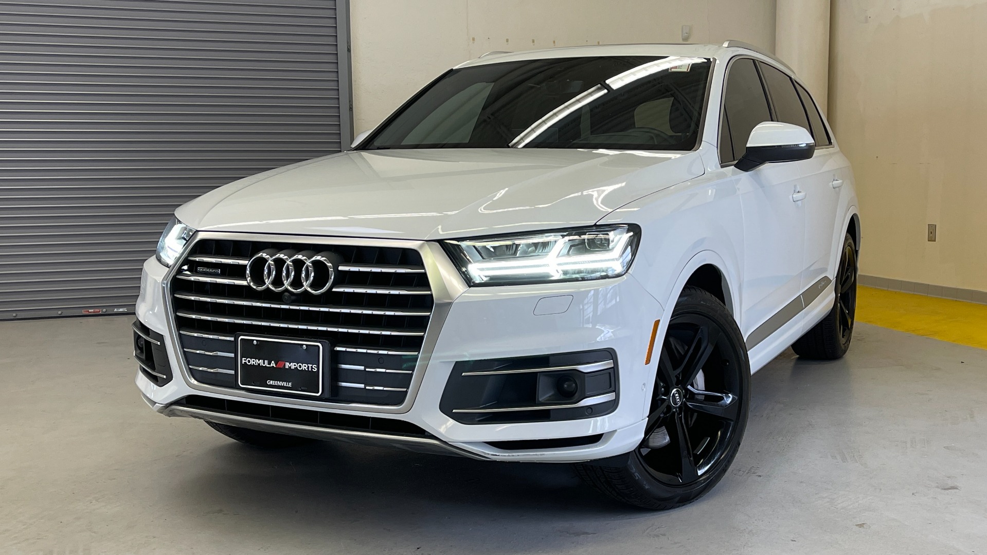Used 2019 Audi Q7 PRESTIGE / NAV / SUNROOF / LANE ASST / TOWING / 21-IN WHLS / REA for sale $50,995 at Formula Imports in Charlotte NC 28227 4