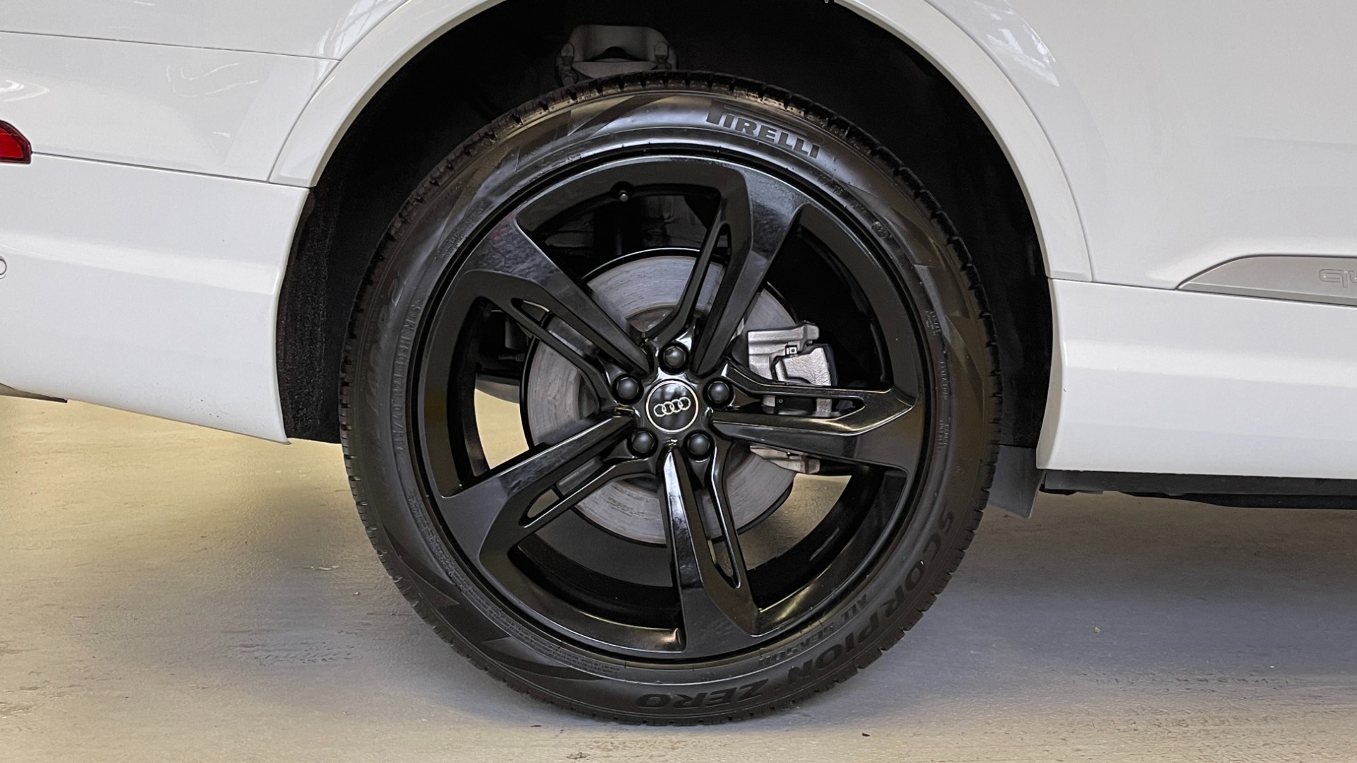 Used 2019 Audi Q7 PRESTIGE / NAV / SUNROOF / LANE ASST / TOWING / 21-IN WHLS / REA for sale $50,995 at Formula Imports in Charlotte NC 28227 65