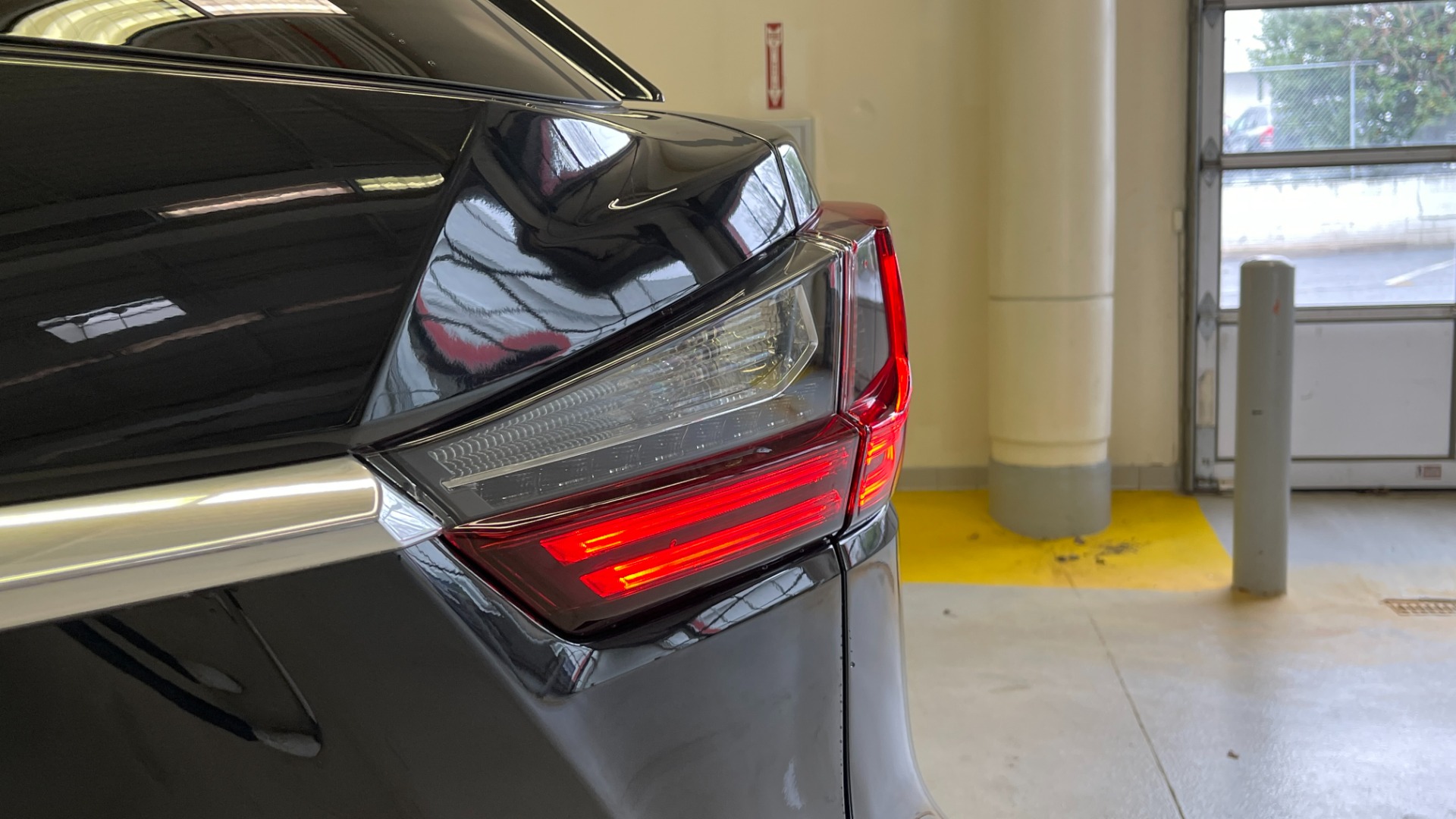 Used 2019 Lexus RX RX 350 for sale Sold at Formula Imports in Charlotte NC 28227 15