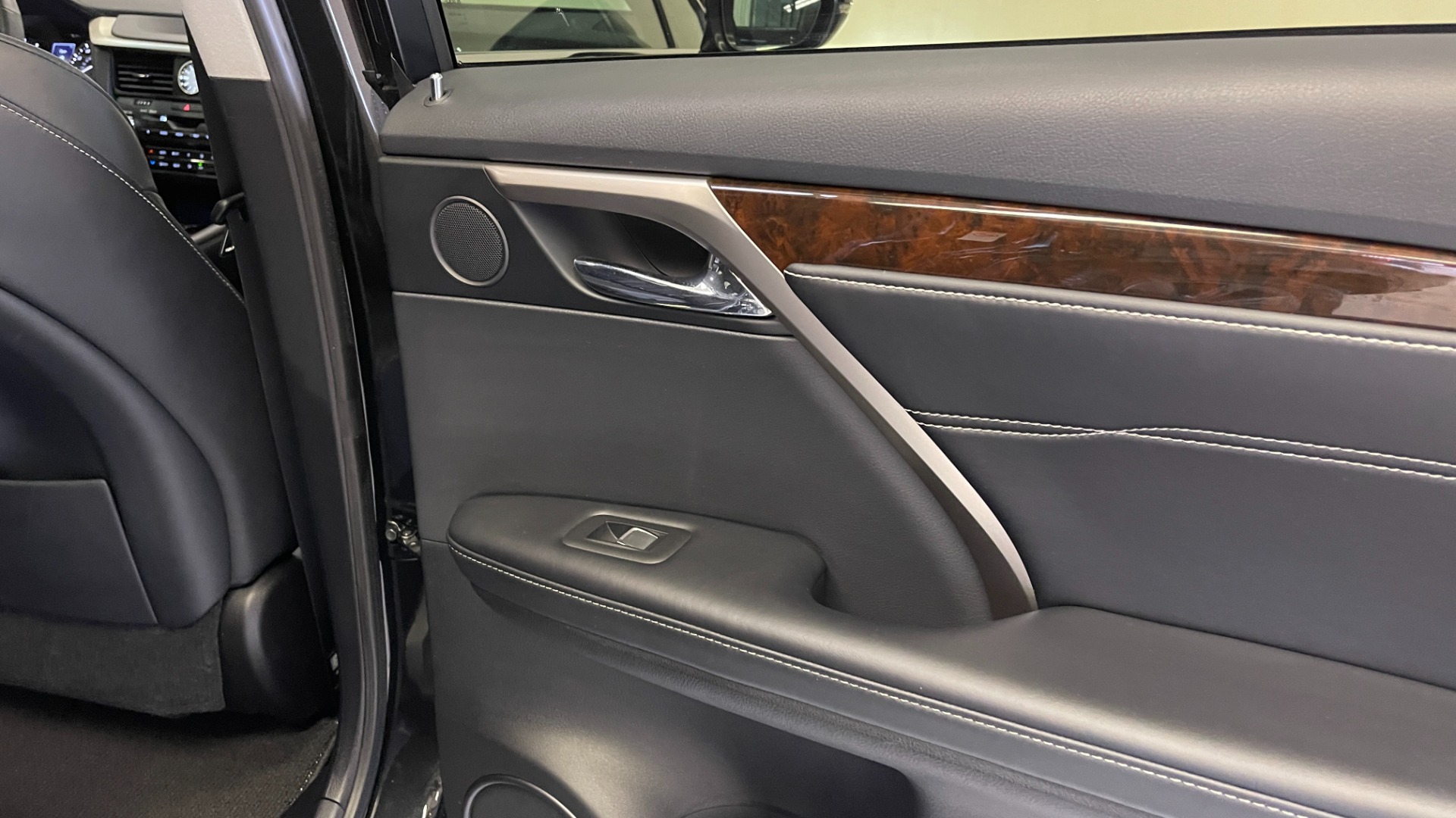 Used 2019 Lexus RX RX 350 for sale Sold at Formula Imports in Charlotte NC 28227 50