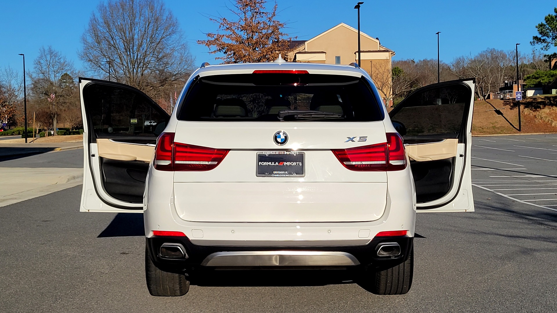 Used 2018 BMW X5 XDRIVE35I PREMIUM / DRVR ASST / HUD / WIRELESS CHARGING / HEATED SEATS for sale $42,995 at Formula Imports in Charlotte NC 28227 29
