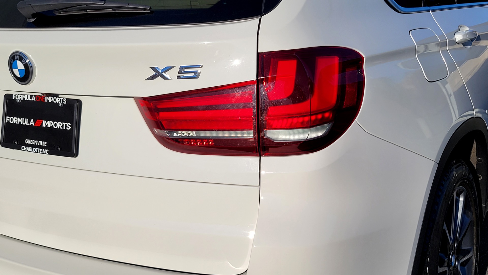 Used 2018 BMW X5 XDRIVE35I PREMIUM / DRVR ASST / HUD / WIRELESS CHARGING / HEATED SEATS for sale Sold at Formula Imports in Charlotte NC 28227 31