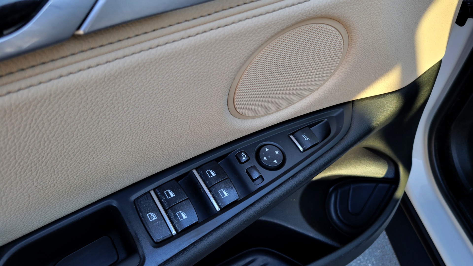 Used 2018 BMW X5 XDRIVE35I PREMIUM / DRVR ASST / HUD / WIRELESS CHARGING / HEATED SEATS for sale Sold at Formula Imports in Charlotte NC 28227 35