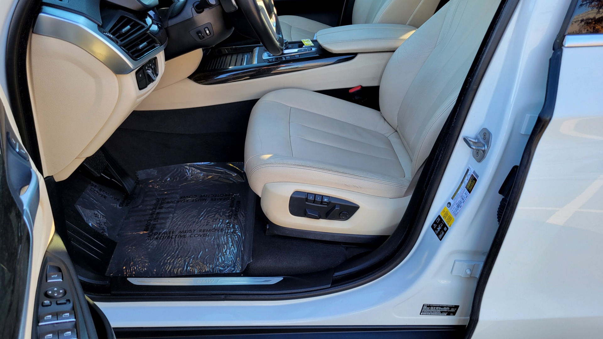 Used 2018 BMW X5 XDRIVE35I PREMIUM / DRVR ASST / HUD / WIRELESS CHARGING / HEATED SEATS for sale Sold at Formula Imports in Charlotte NC 28227 37