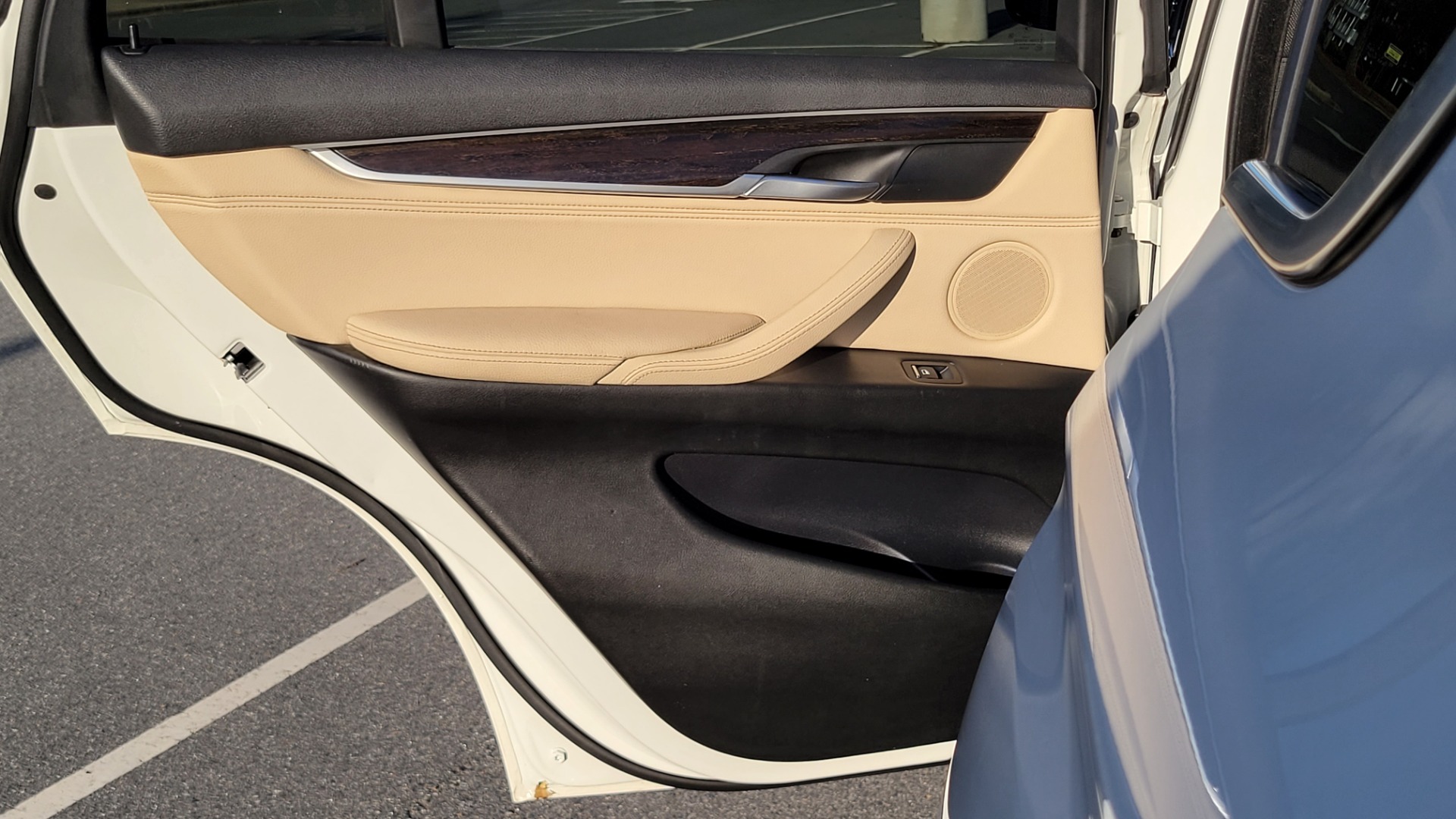Used 2018 BMW X5 XDRIVE35I PREMIUM / DRVR ASST / HUD / WIRELESS CHARGING / HEATED SEATS for sale Sold at Formula Imports in Charlotte NC 28227 59