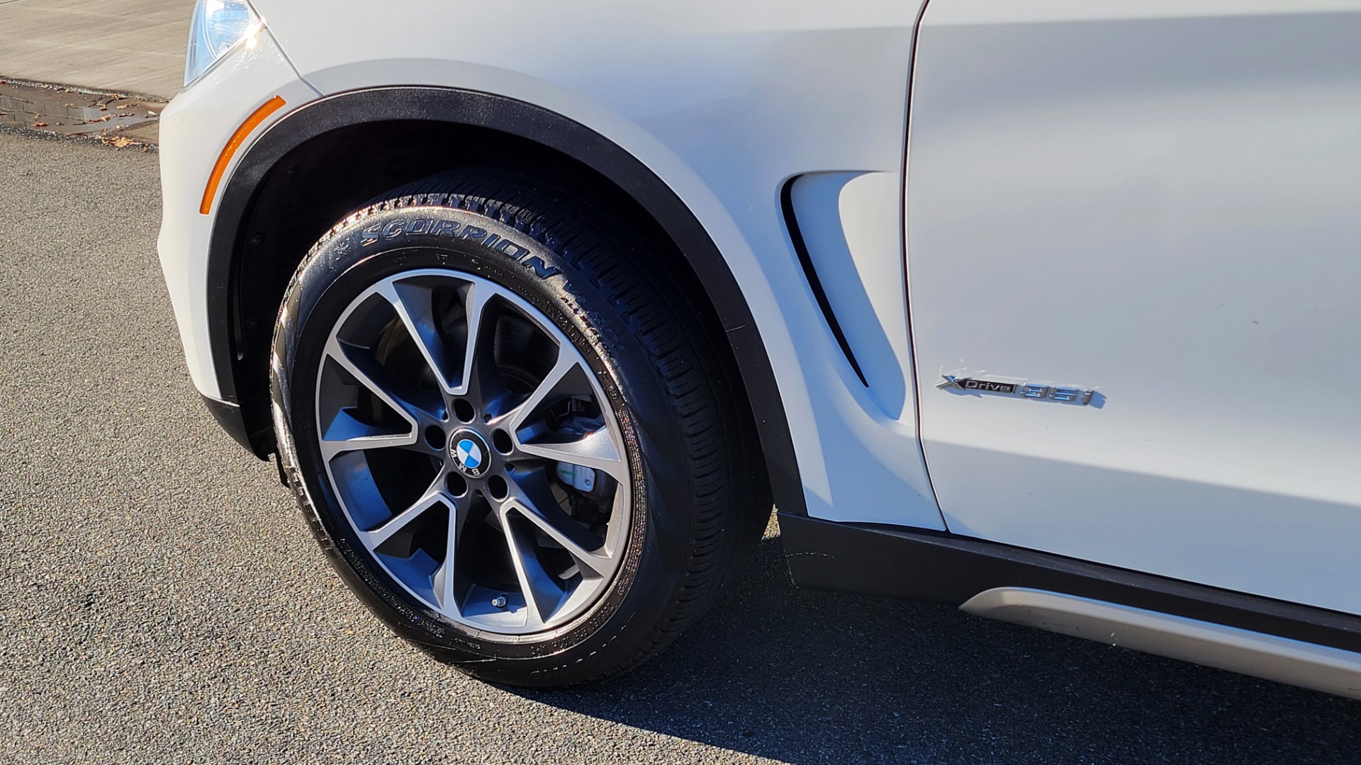 Used 2018 BMW X5 XDRIVE35I PREMIUM / DRVR ASST / HUD / WIRELESS CHARGING / HEATED SEATS for sale Sold at Formula Imports in Charlotte NC 28227 76