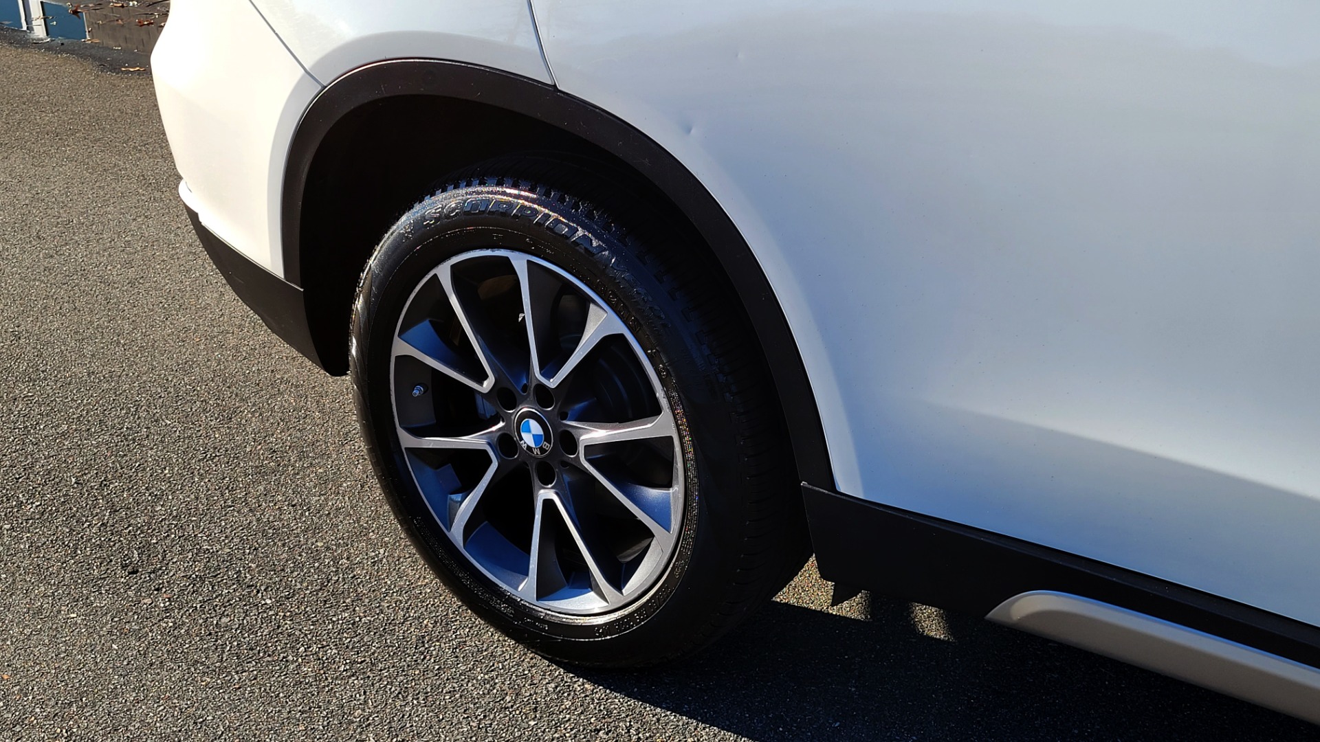 Used 2018 BMW X5 XDRIVE35I PREMIUM / DRVR ASST / HUD / WIRELESS CHARGING / HEATED SEATS for sale Sold at Formula Imports in Charlotte NC 28227 78