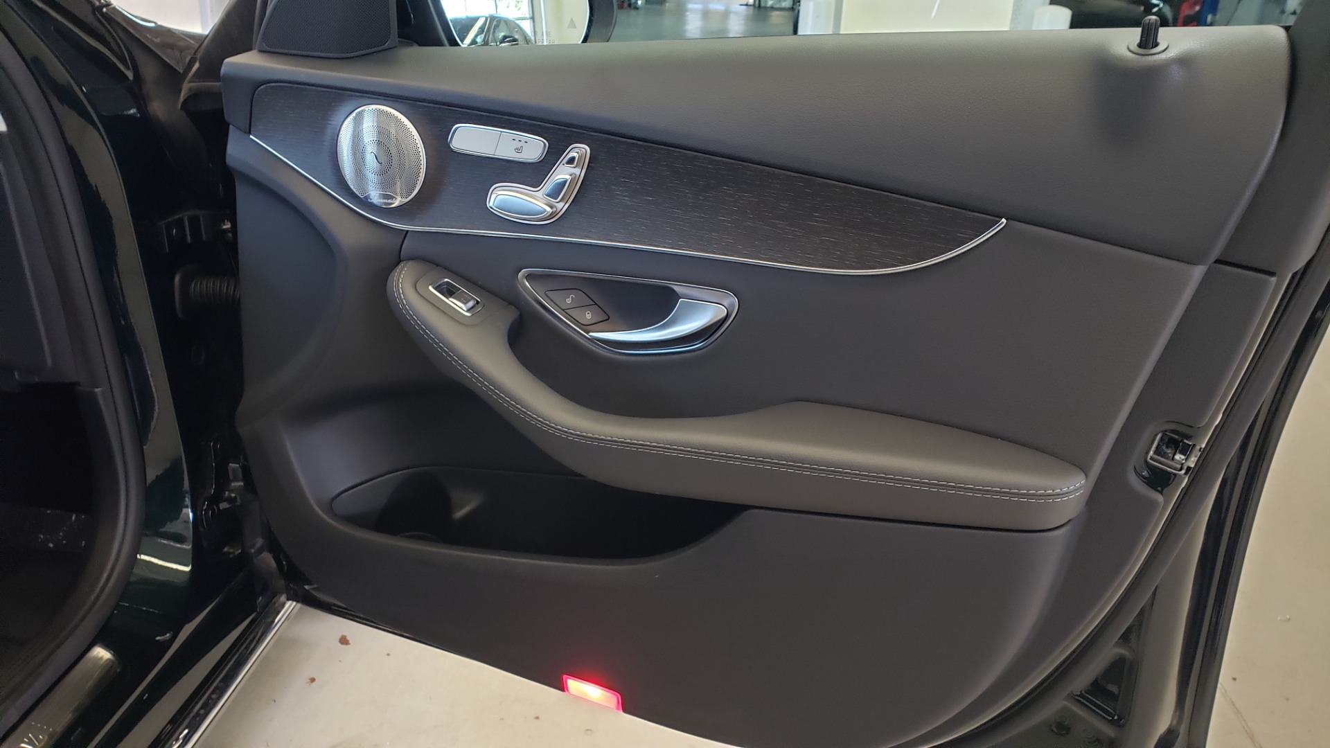 Used 2019 Mercedes-Benz C-CLASS C 300 4MATIC PREMIUM 2.0L SEDAN / BURMESTER SND / SUNROOF / BLIND SPOT ASST for sale Sold at Formula Imports in Charlotte NC 28227 61
