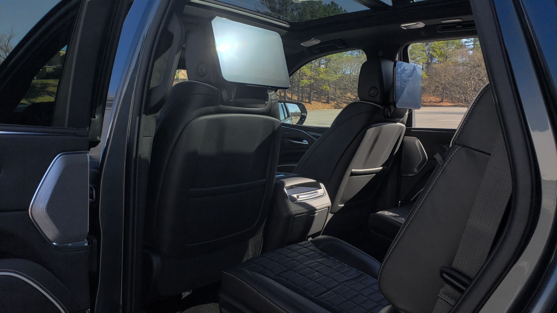 Used 2021 Cadillac ESCALADE SPORT PLATINUM SUPER CRUISE / 6.2L / 10-SPD / 3-ROW / BLACK 22IN WHLS for sale Sold at Formula Imports in Charlotte NC 28227 66