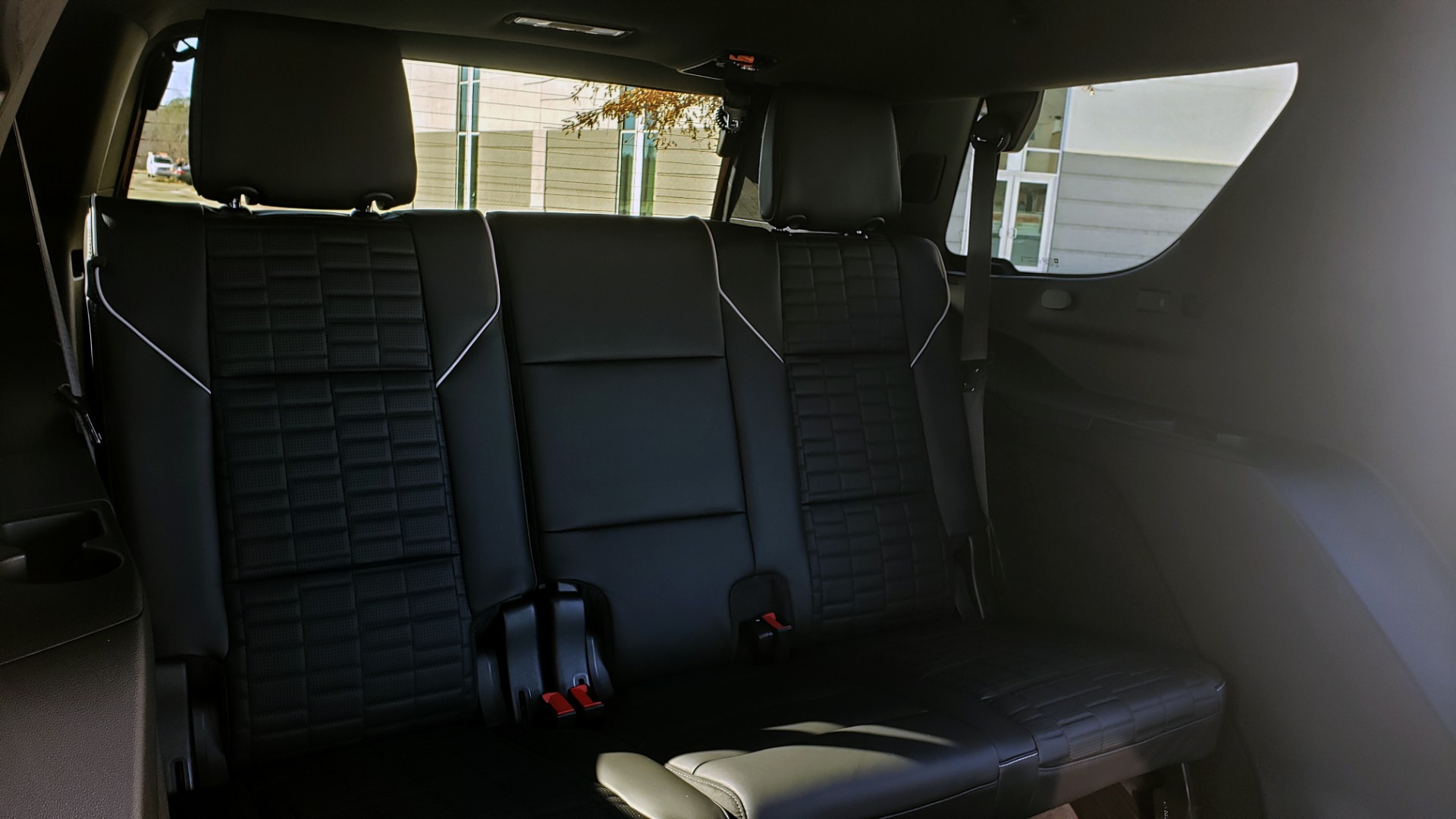 Used 2021 Cadillac ESCALADE SPORT PLATINUM SUPER CRUISE / 6.2L / 10-SPD / 3-ROW / BLACK 22IN WHLS for sale Sold at Formula Imports in Charlotte NC 28227 74