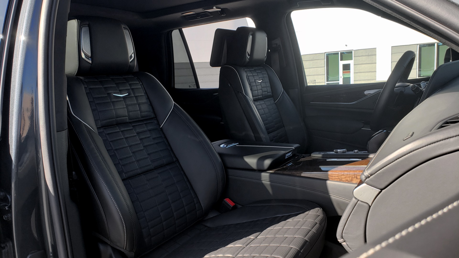 Used 2021 Cadillac ESCALADE SPORT PLATINUM SUPER CRUISE / 6.2L / 10-SPD / 3-ROW / BLACK 22IN WHLS for sale Sold at Formula Imports in Charlotte NC 28227 81