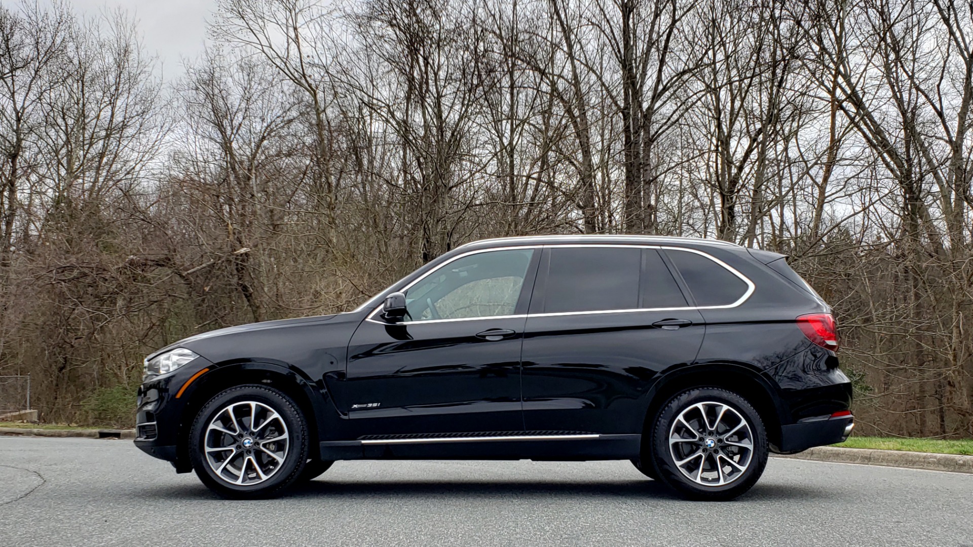 Used 2017 BMW X5 XDRIVE35I / PREM LUX PKG / DRVR ASST / CLD WTHR / APPLE CAR PLAY for sale Sold at Formula Imports in Charlotte NC 28227 2