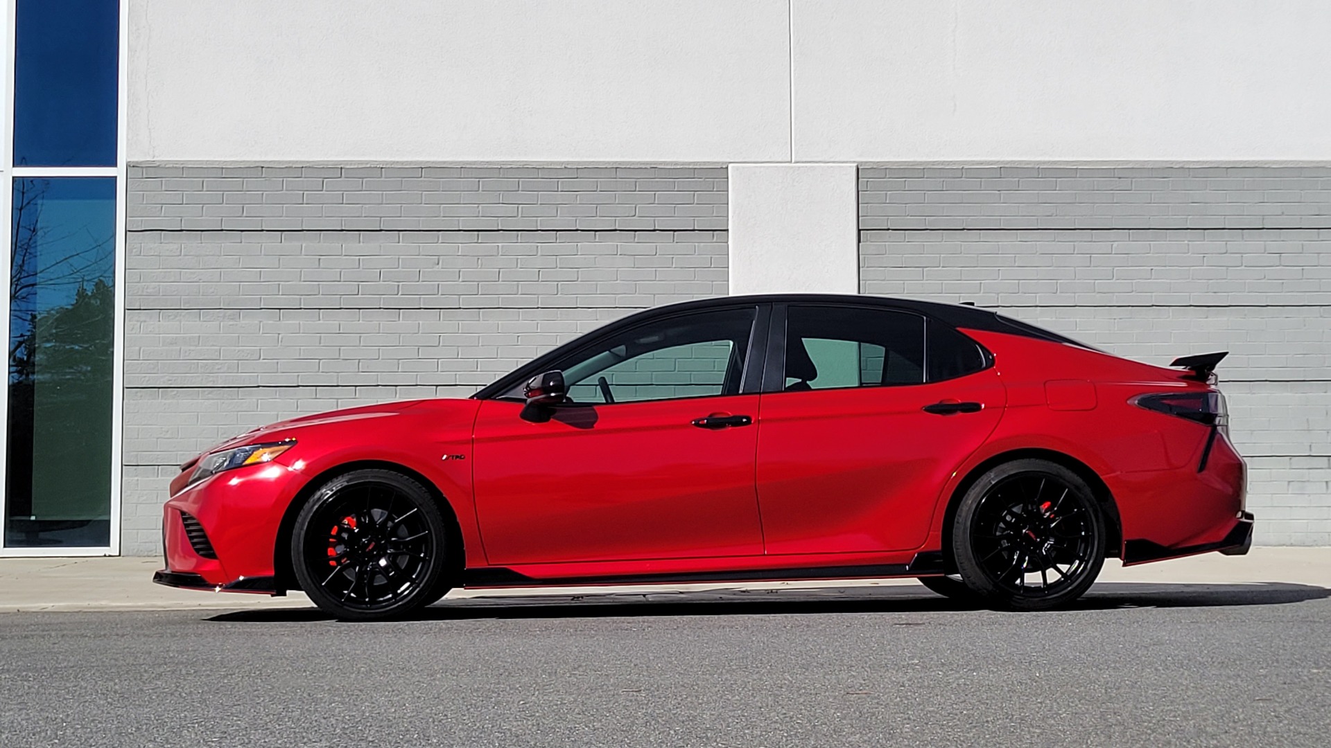Used 2020 Toyota CAMRY TRD 3.5L V6 SEDAN / 8-SPEED AUTO / CLOTH SEATS / REARVIEW for sale $35,995 at Formula Imports in Charlotte NC 28227 5