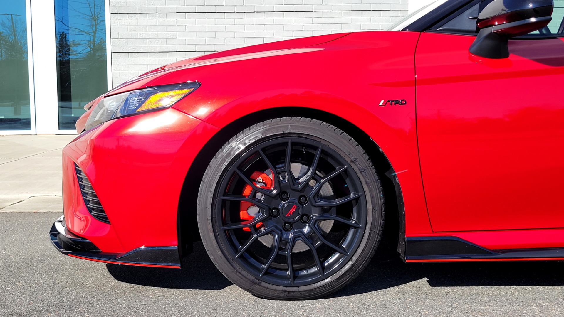 Used 2020 Toyota CAMRY TRD 3.5L V6 SEDAN / 8-SPEED AUTO / CLOTH SEATS / REARVIEW for sale $35,995 at Formula Imports in Charlotte NC 28227 82