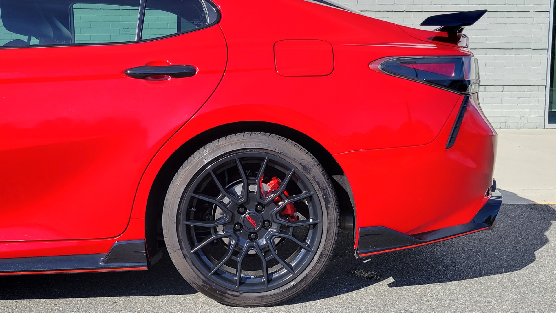 Used 2020 Toyota CAMRY TRD 3.5L V6 SEDAN / 8-SPEED AUTO / CLOTH SEATS / REARVIEW for sale $35,995 at Formula Imports in Charlotte NC 28227 83