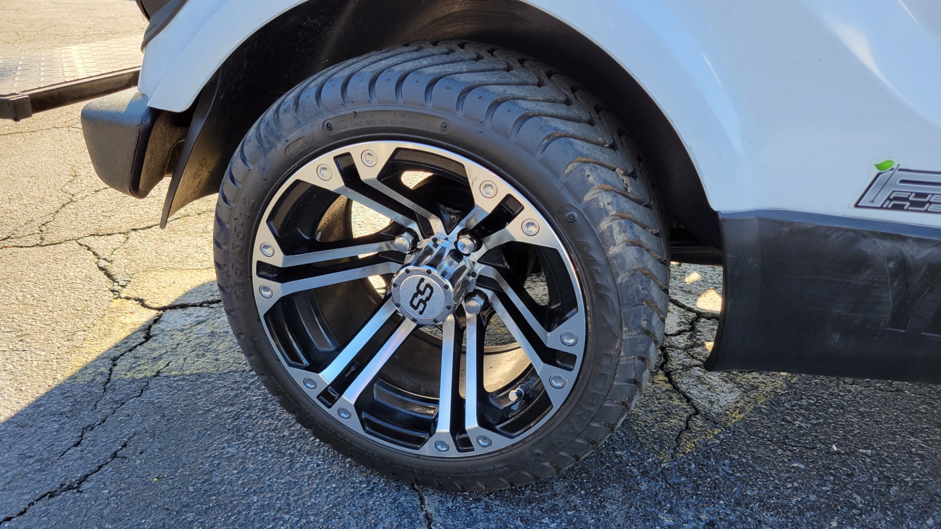 Used 2015 Yamaha GOLF CART 8.9HP GAS ENGINE / MODEL: YDRAX5F / 12IN ALLOY WHEELS for sale $5,500 at Formula Imports in Charlotte NC 28227 32