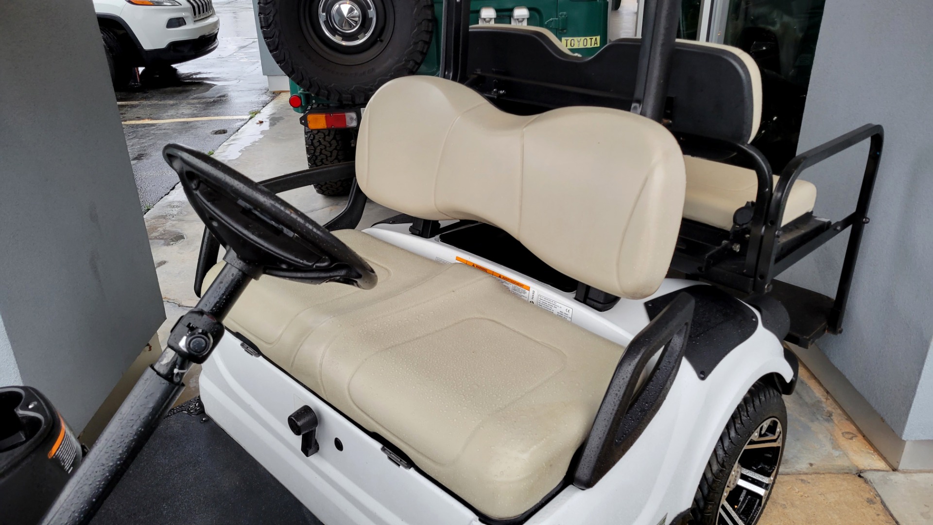 Used 2015 Yamaha GOLF CART 8.9HP GAS ENGINE / MODEL: YDRAX5F / 12IN ALLOY WHEELS for sale $5,500 at Formula Imports in Charlotte NC 28227 9