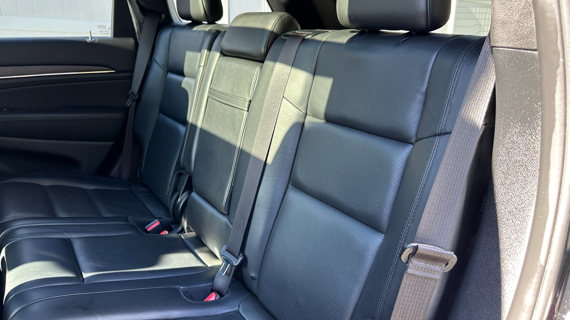 Used 2019 Jeep Grand Cherokee HIGH ALTITUDE / BLACKOUT / 19 SPEAKER AUDIO / LEATHER for sale Sold at Formula Imports in Charlotte NC 28227 24